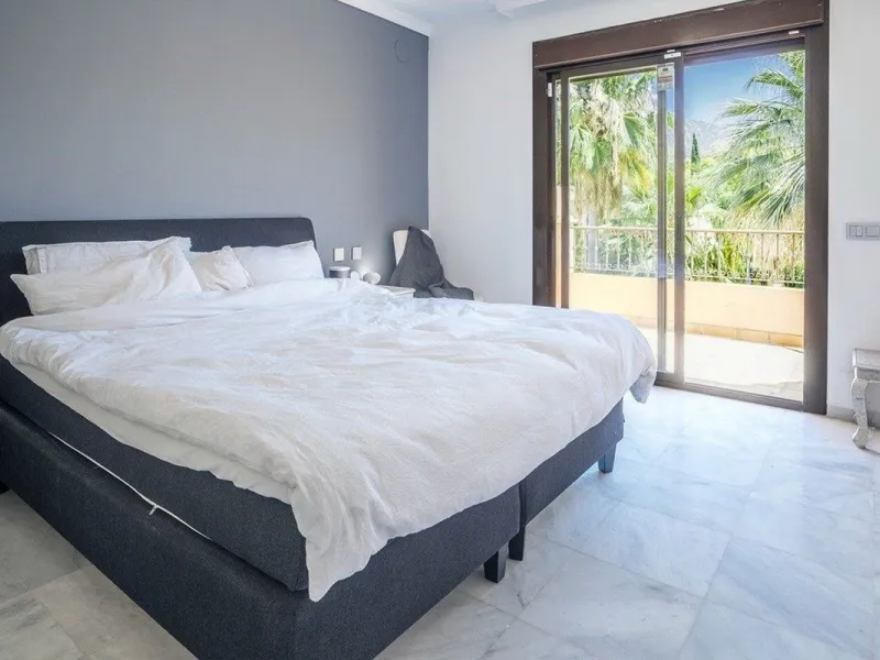 Spacious 4-Bedroom Home in Jardines de las Lomas