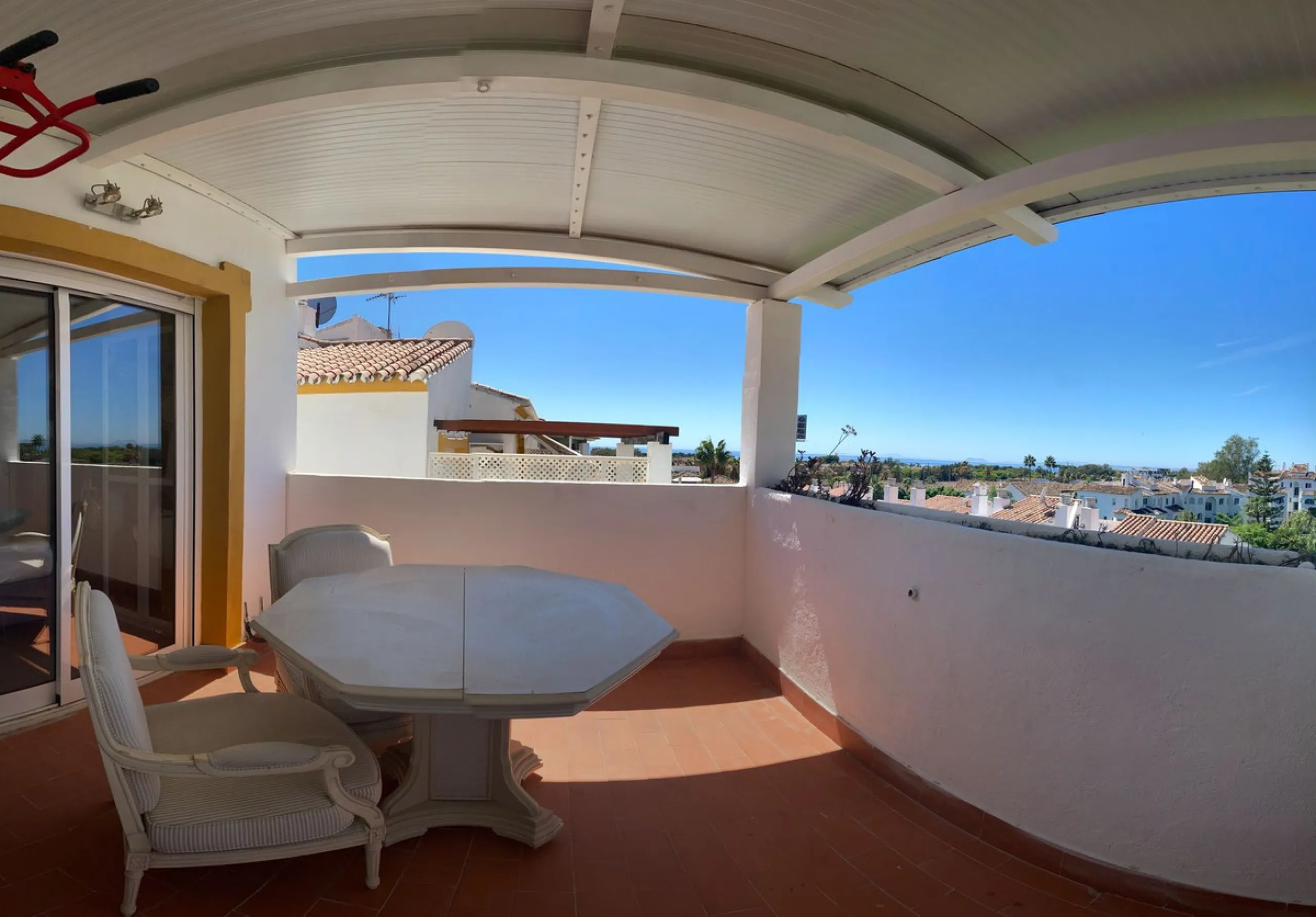 ✨ Top Floor Apartment in Diana Park – Costa del Sol ✨