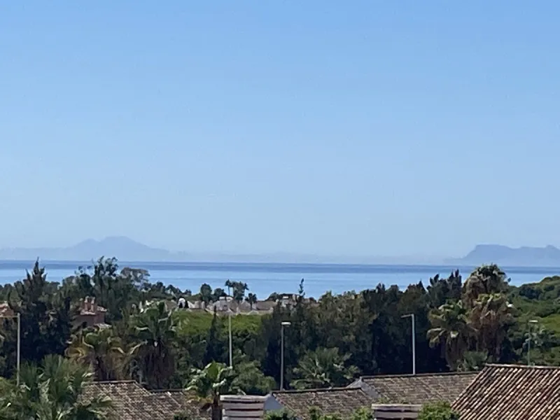 ✨ Top Floor Apartment in Diana Park – Costa del Sol ✨
