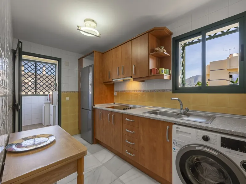 Apartment for sale in the Puerto Deportivo area of Fuengirola.