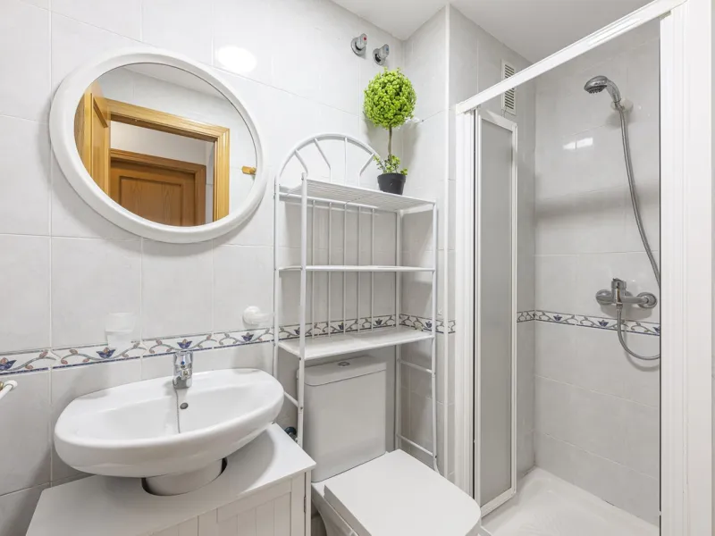 Apartment for sale in the Puerto Deportivo area of Fuengirola.