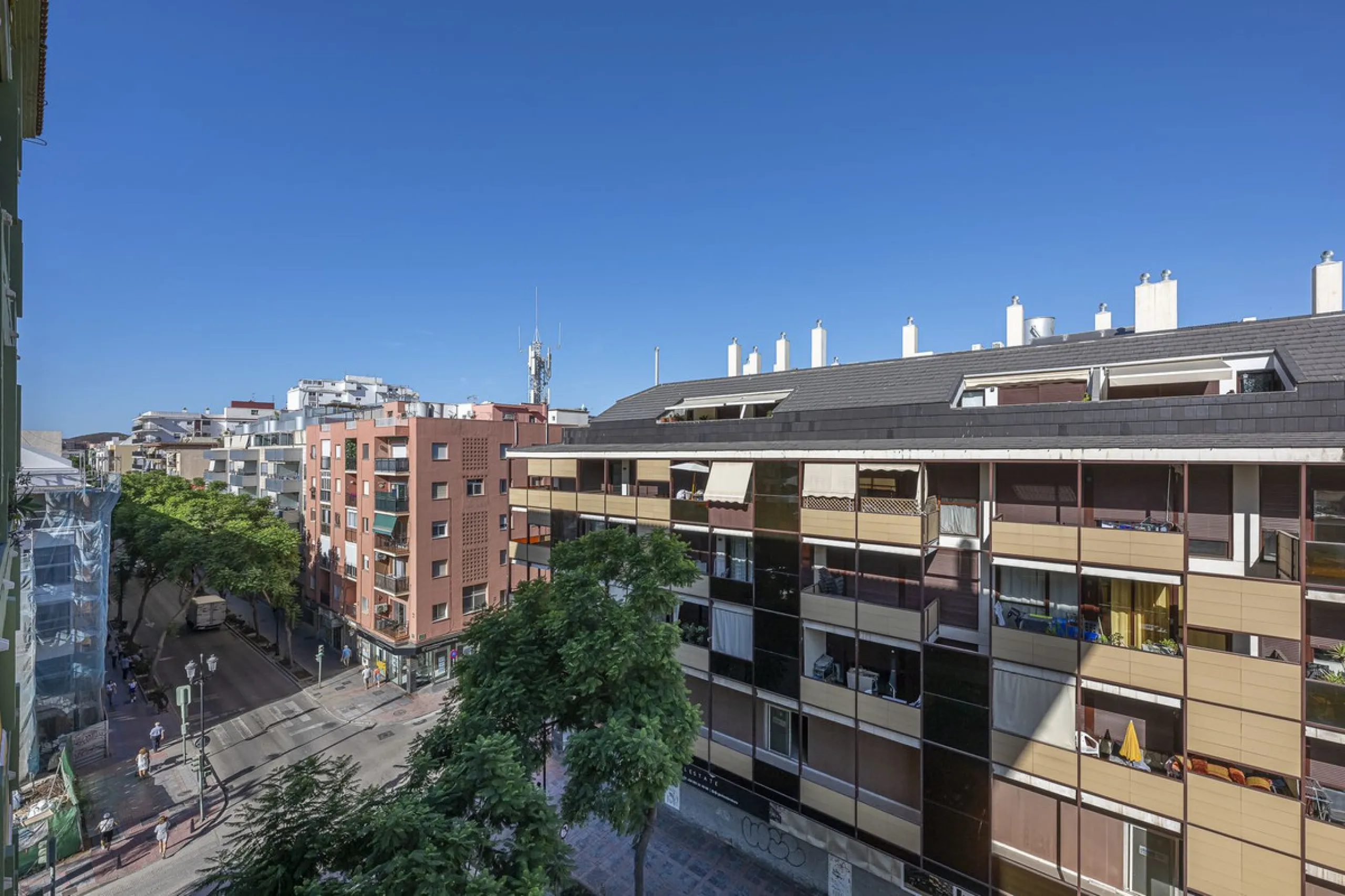 Apartment for sale in the Puerto Deportivo area of Fuengirola.