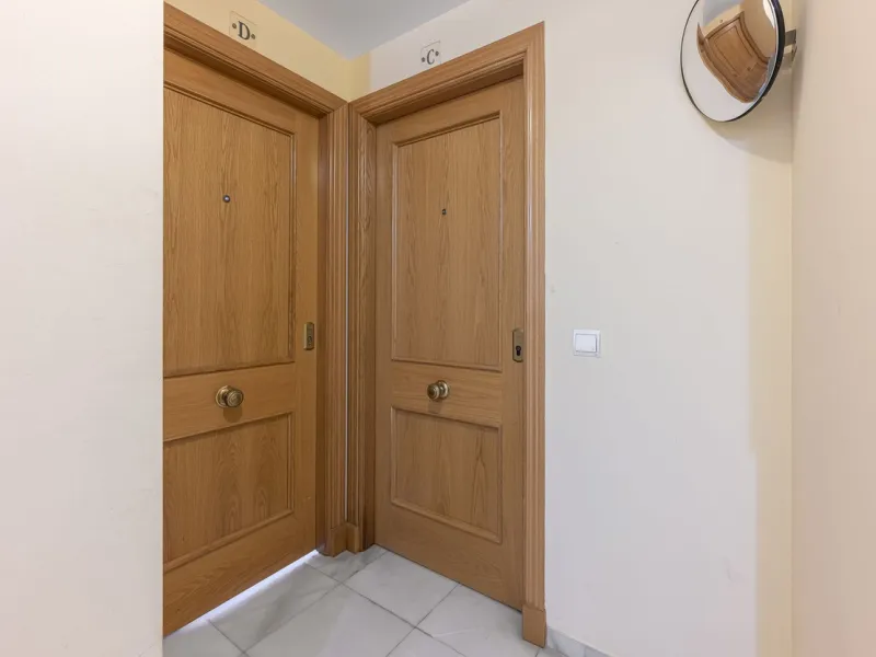 Apartment for sale in the Puerto Deportivo area of Fuengirola.