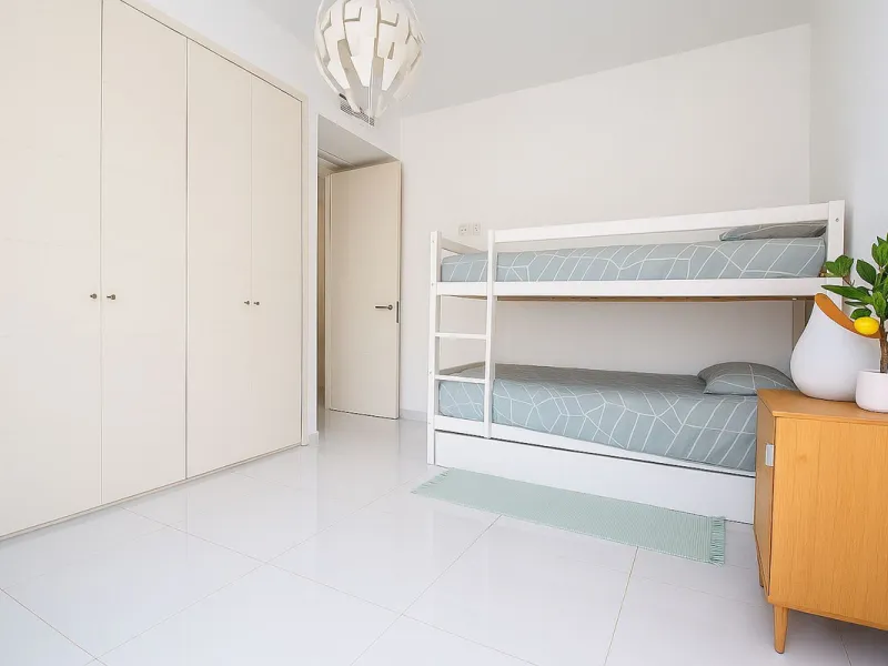 Located in the sought-after Atalaya area of Benahavís, just minutes from the picturesque town of San Pedro de Alcántara, this luxury duplex penthouse is built to the highest modern standards and boasts stunning views across the golf course towards the sea