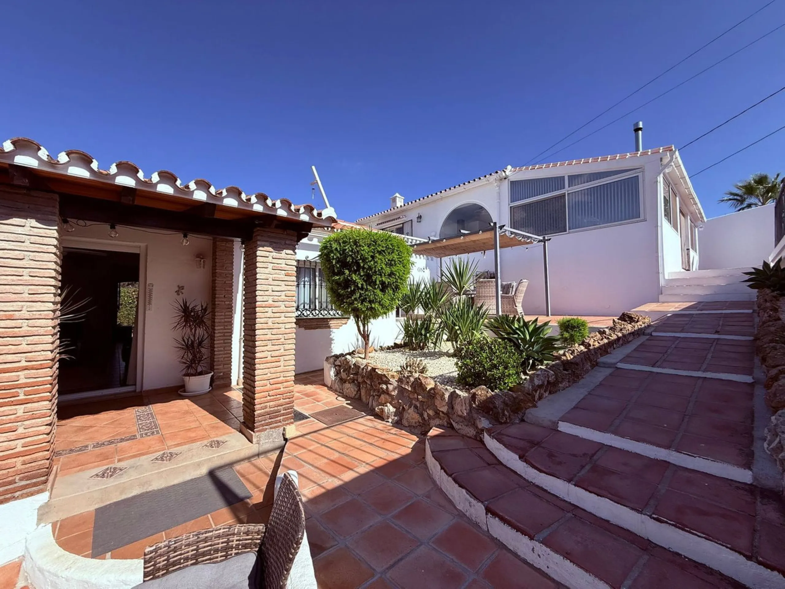 Fabulous Gated Oasis with Panoramic Views – Coin Outskirts