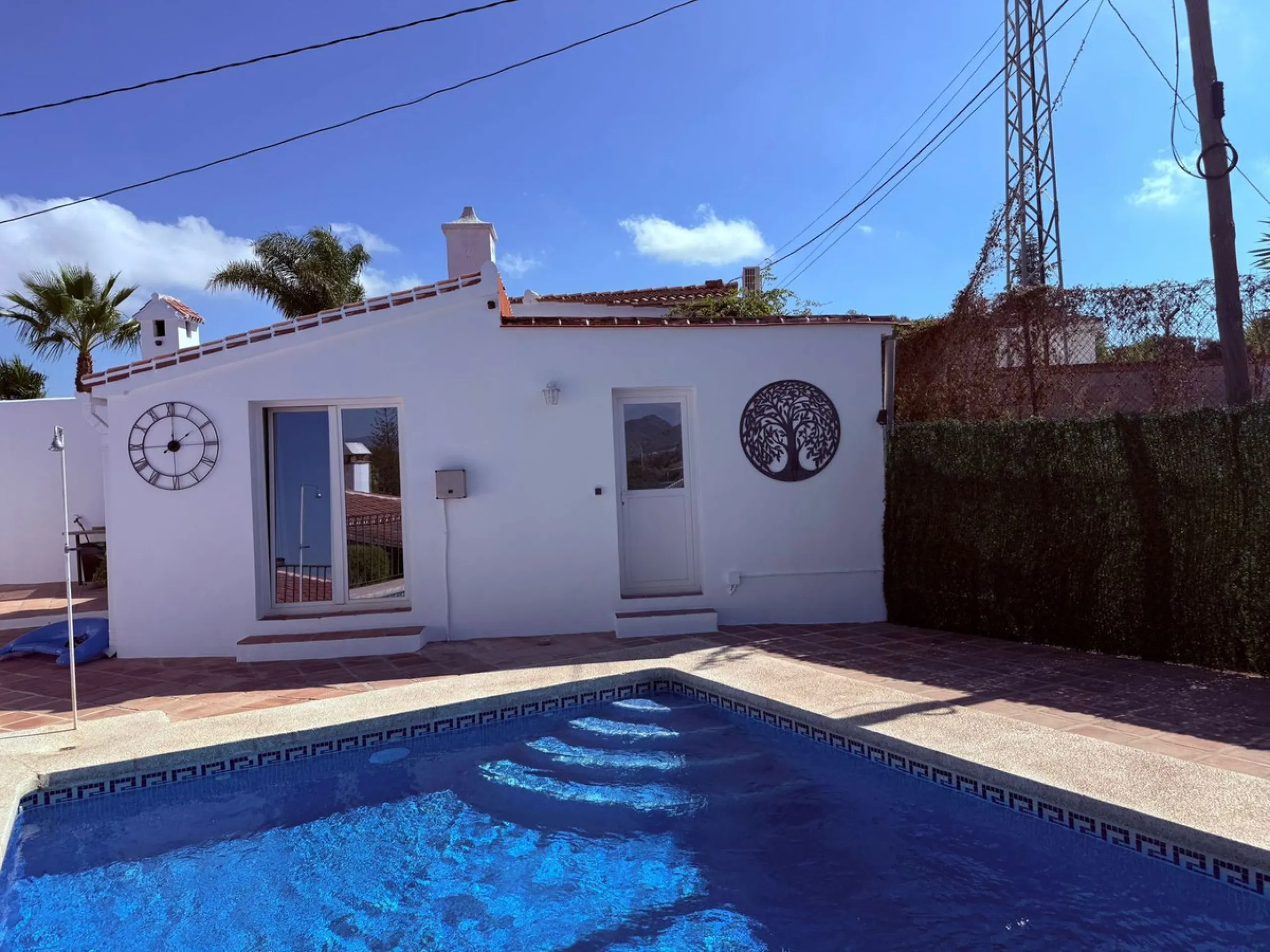 Fabulous Gated Oasis with Panoramic Views – Coin Outskirts