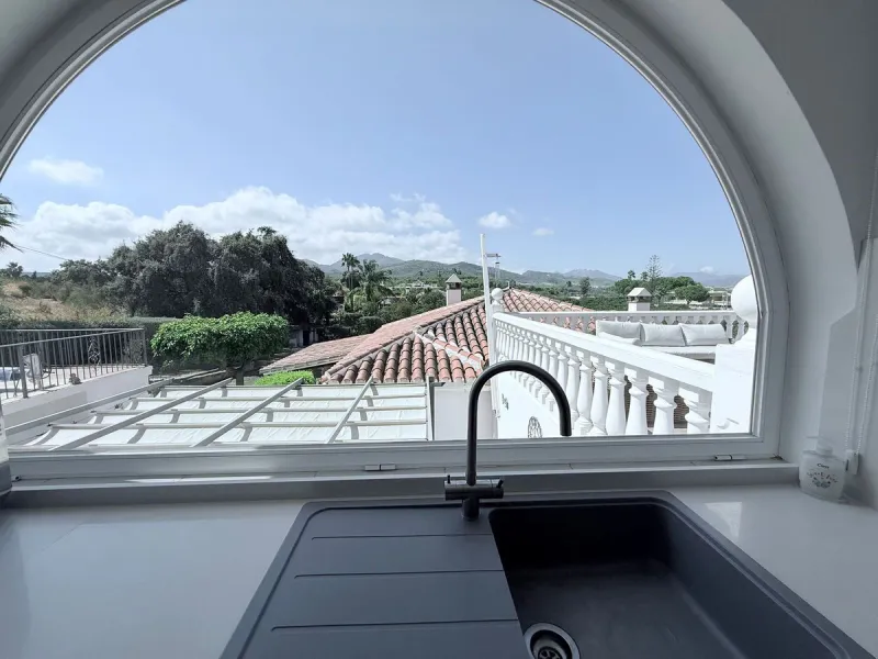 Fabulous Gated Oasis with Panoramic Views – Coin Outskirts