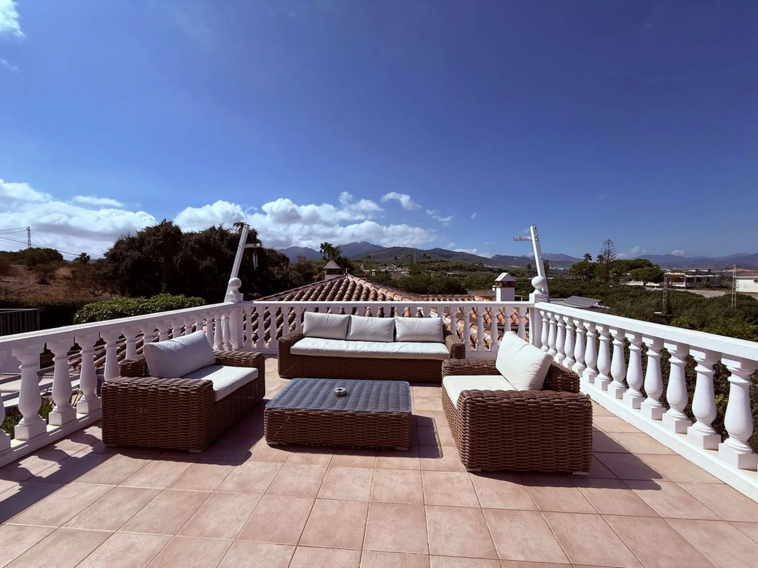 Fabulous Gated Oasis with Panoramic Views – Coin Outskirts