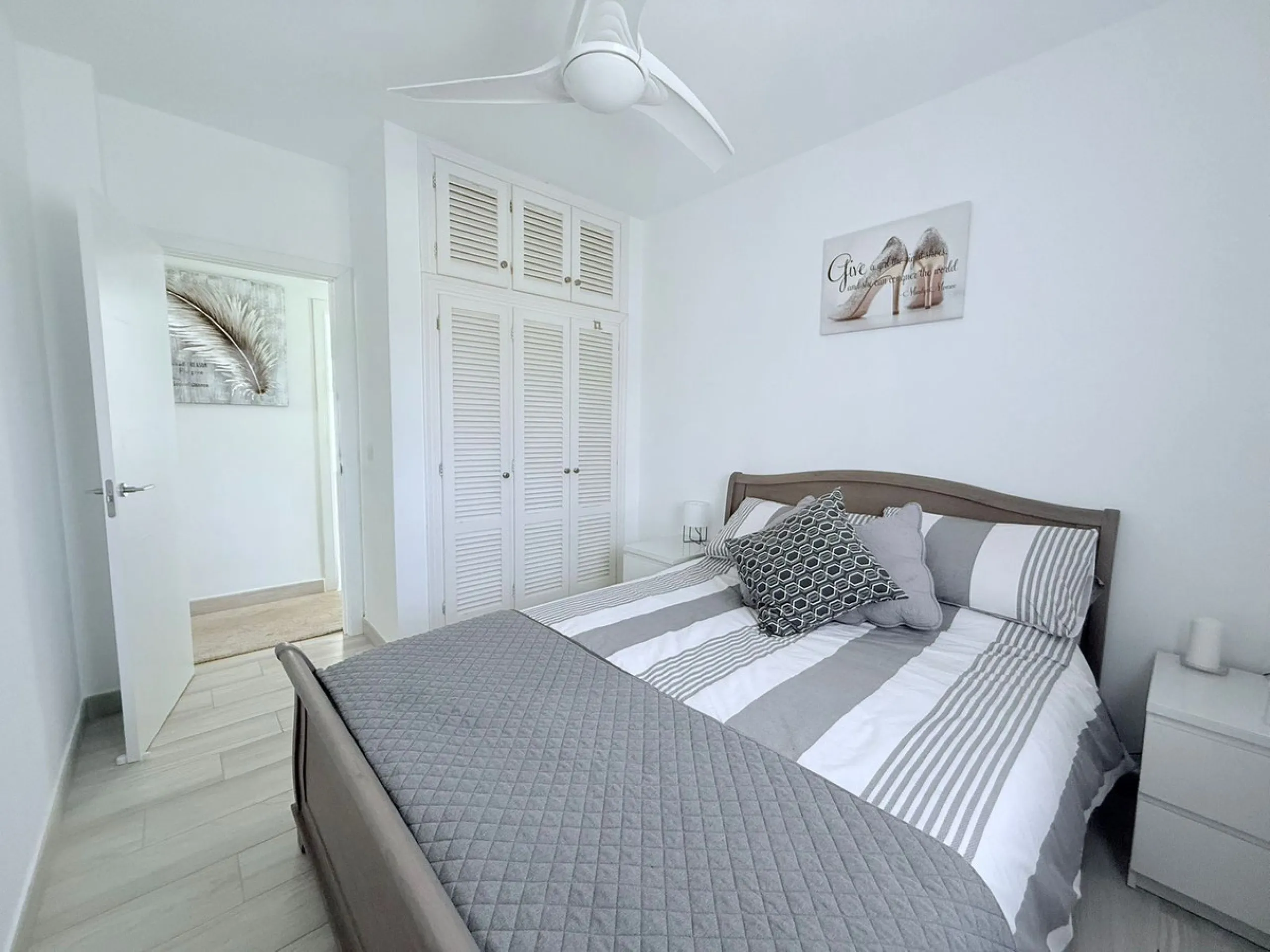 Fabulous Gated Oasis with Panoramic Views – Coin Outskirts