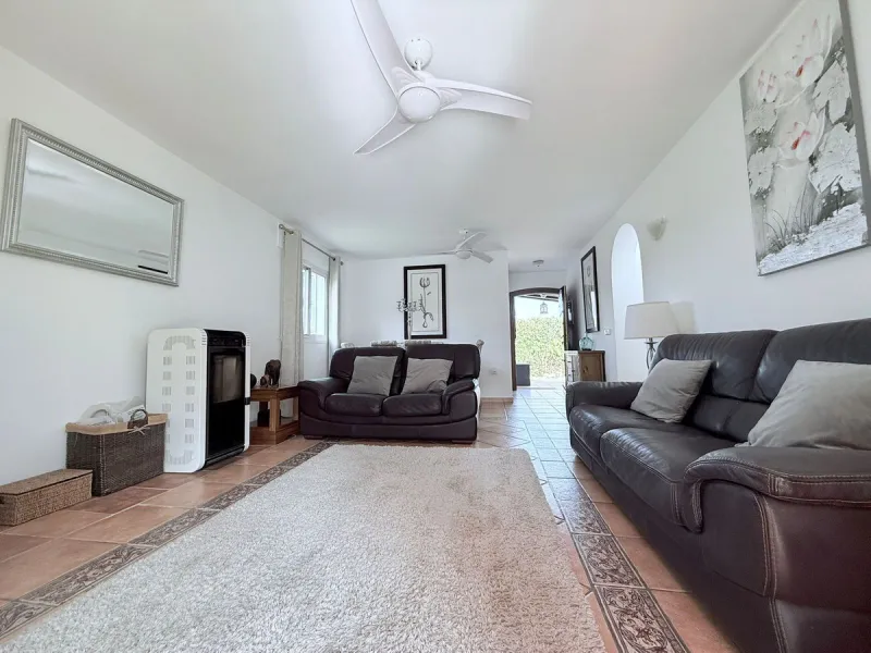 Fabulous Gated Oasis with Panoramic Views – Coin Outskirts
