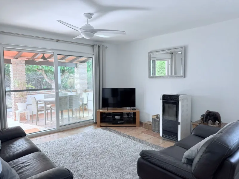 Fabulous Gated Oasis with Panoramic Views – Coin Outskirts