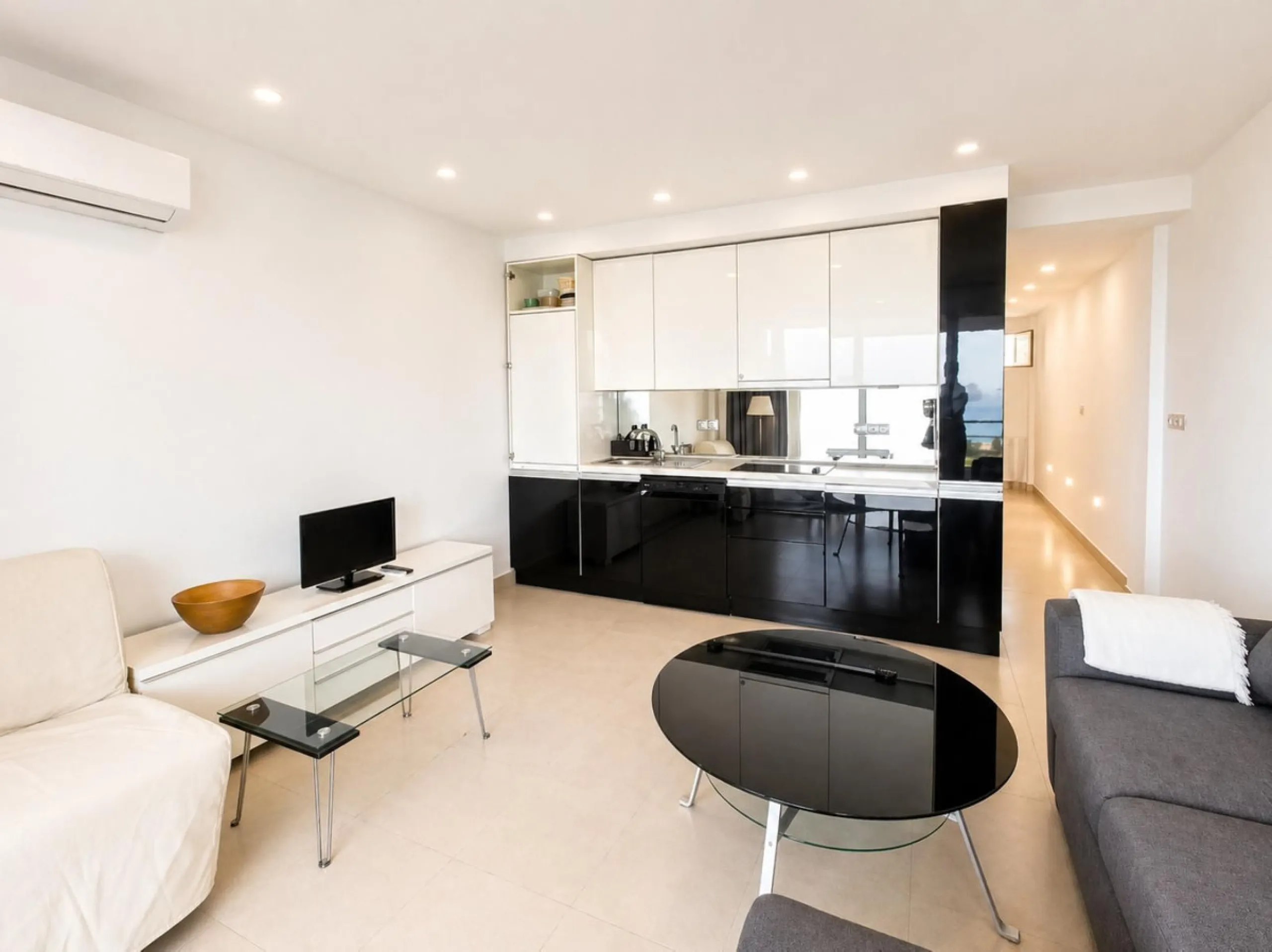 .One-Bedroom Apartment with Tourist License – Excellent Location