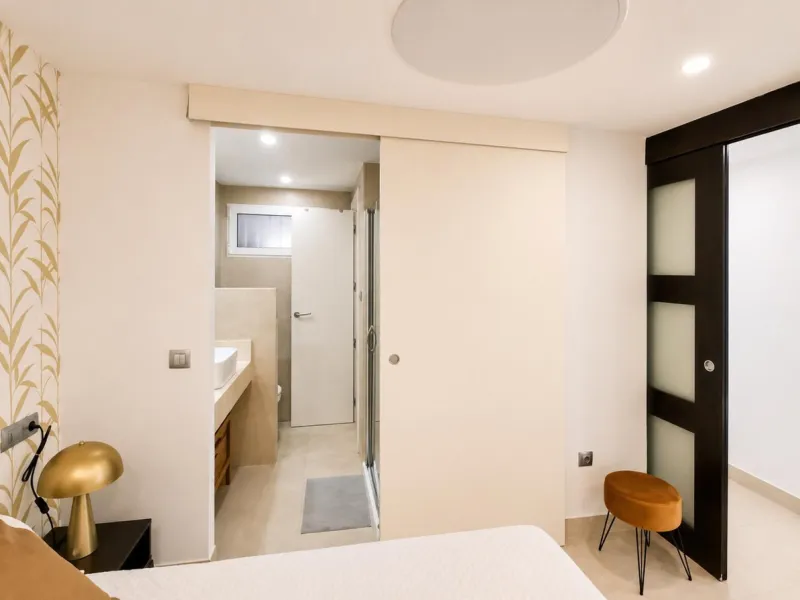 .One-Bedroom Apartment with Tourist License – Excellent Location