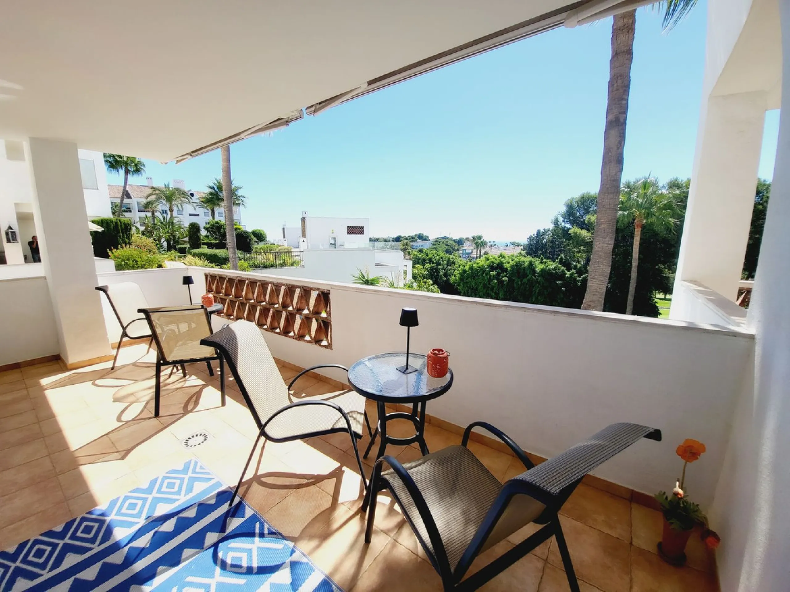 Apartment - Middle Floor Apartment в продаже в Mijas, Málaga. В доме 3 спален и 3 ванных комнат. Площадь дома 151 м²