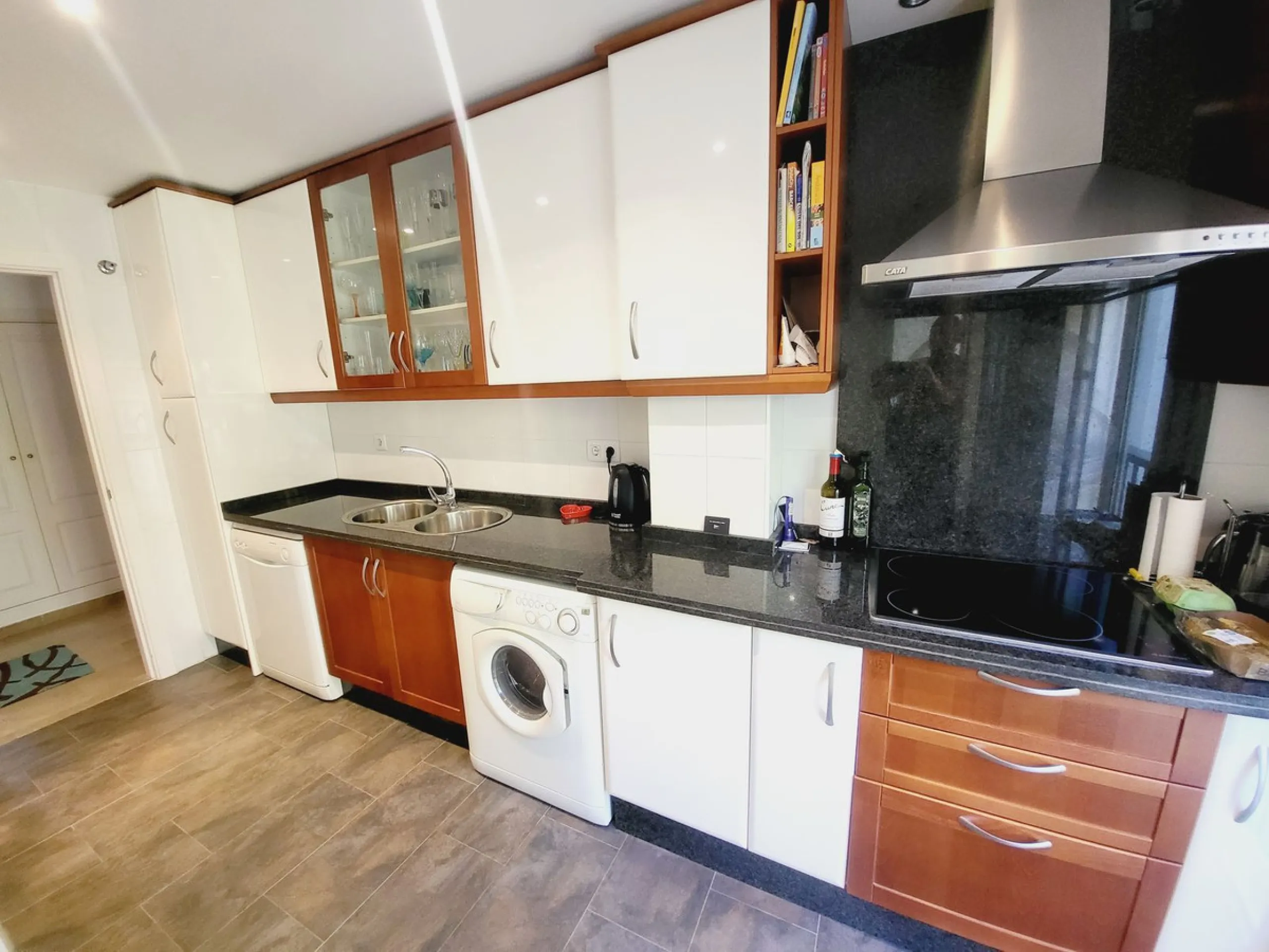 Apartment - Middle Floor Apartment в продаже в Mijas, Málaga. В доме 3 спален и 3 ванных комнат. Площадь дома 151 м²