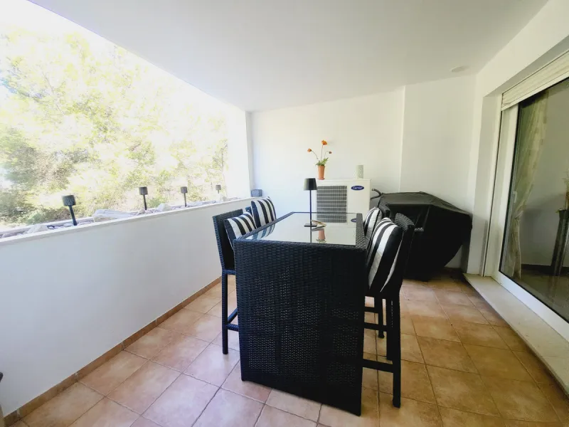 Apartment - Middle Floor Apartment в продаже в Mijas, Málaga. В доме 3 спален и 3 ванных комнат. Площадь дома 151 м²