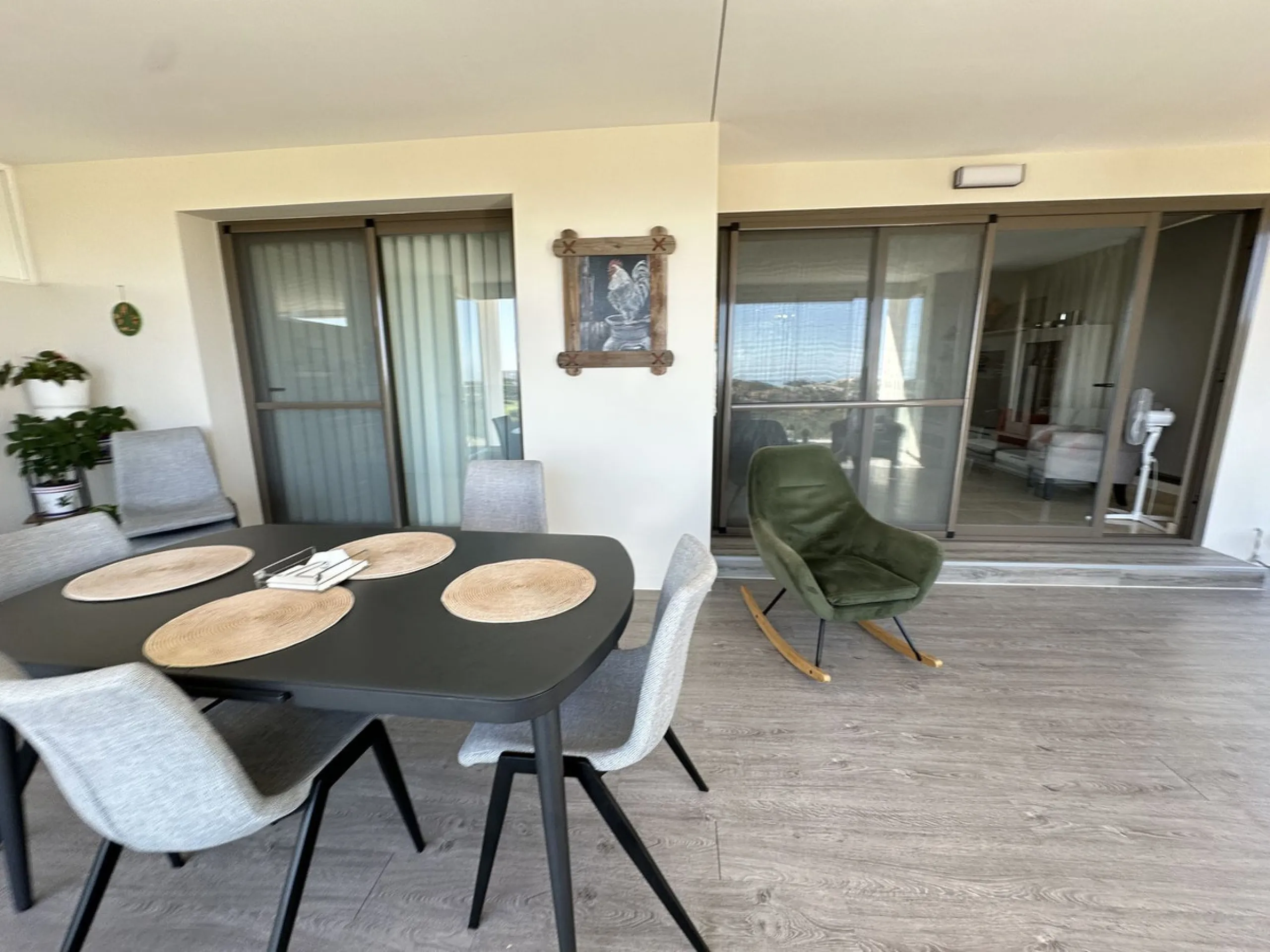 Middle Floor Apartment, Casares, Costa del Sol.