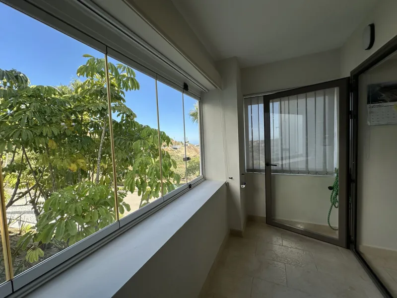 Middle Floor Apartment, Casares, Costa del Sol.