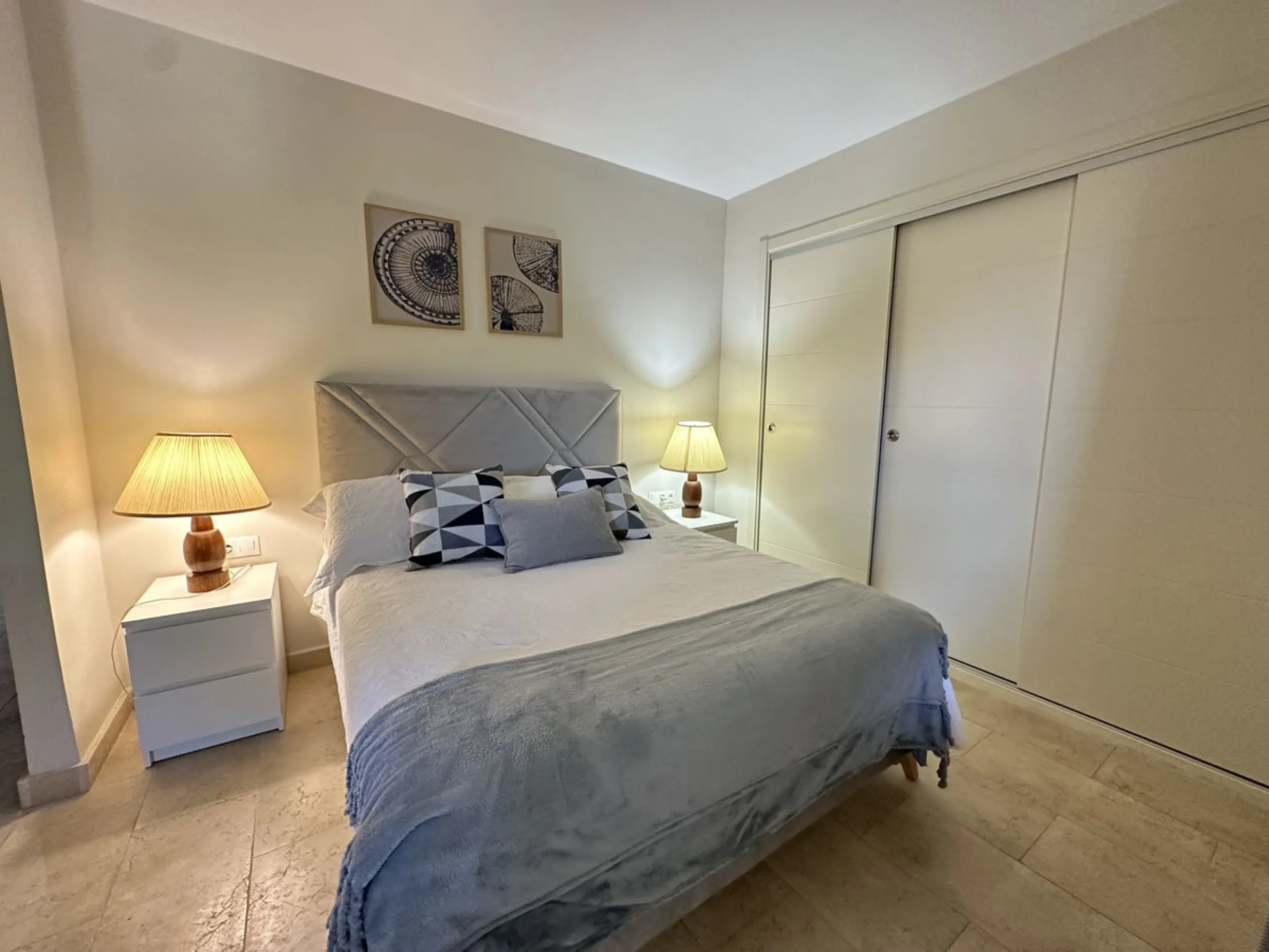 Middle Floor Apartment, Casares, Costa del Sol.