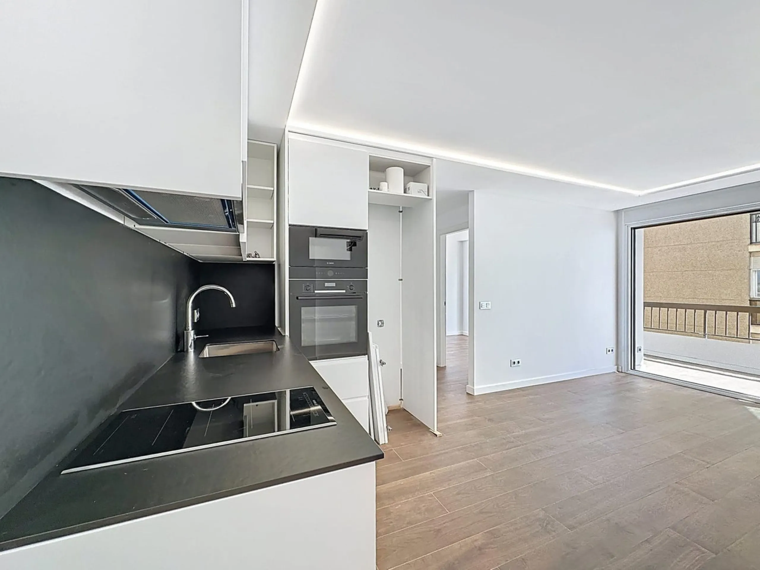 Middle Floor Apartment, Malagueta, Málaga Ciudad.