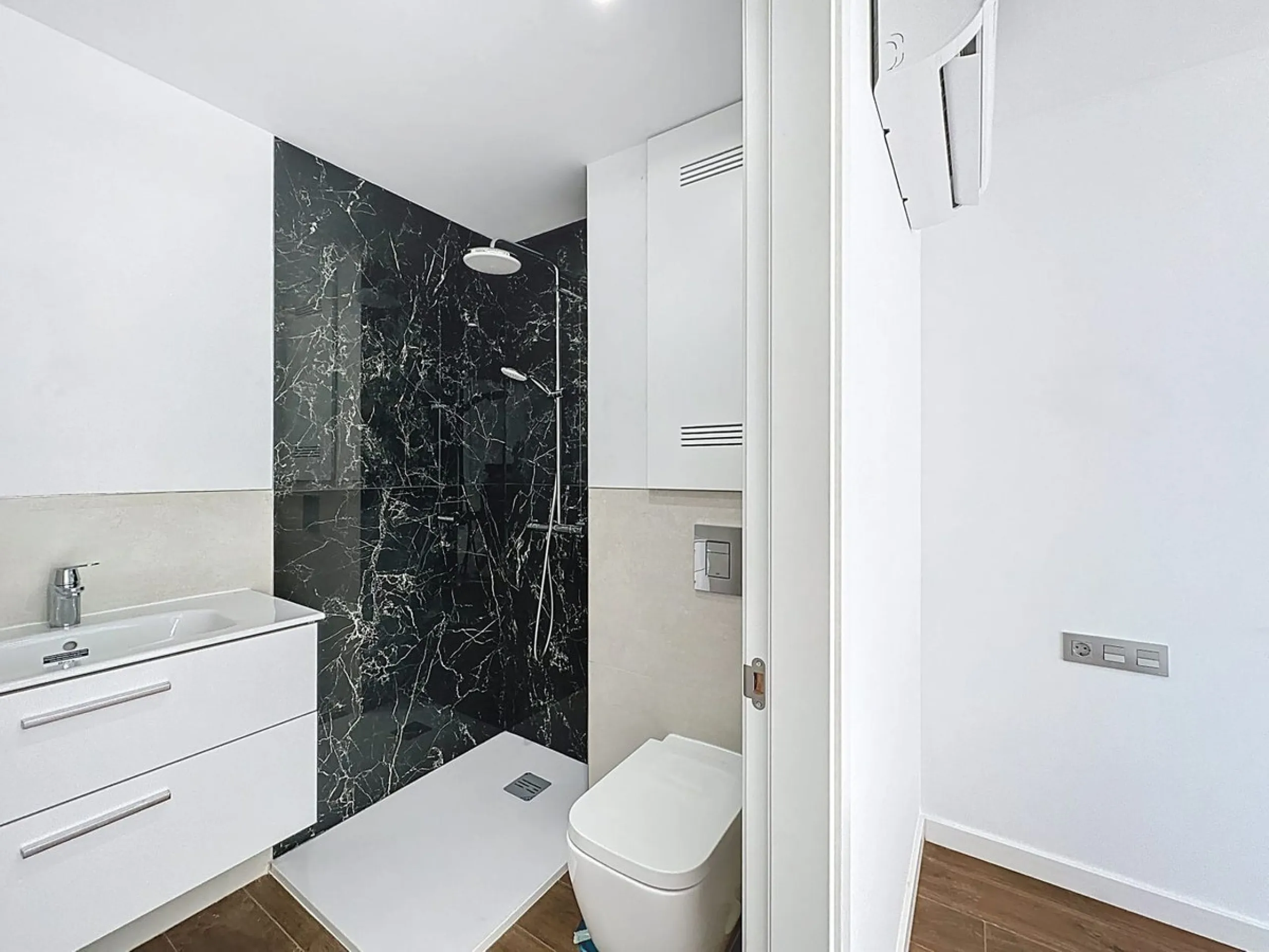 Middle Floor Apartment, Malagueta, Málaga Ciudad.