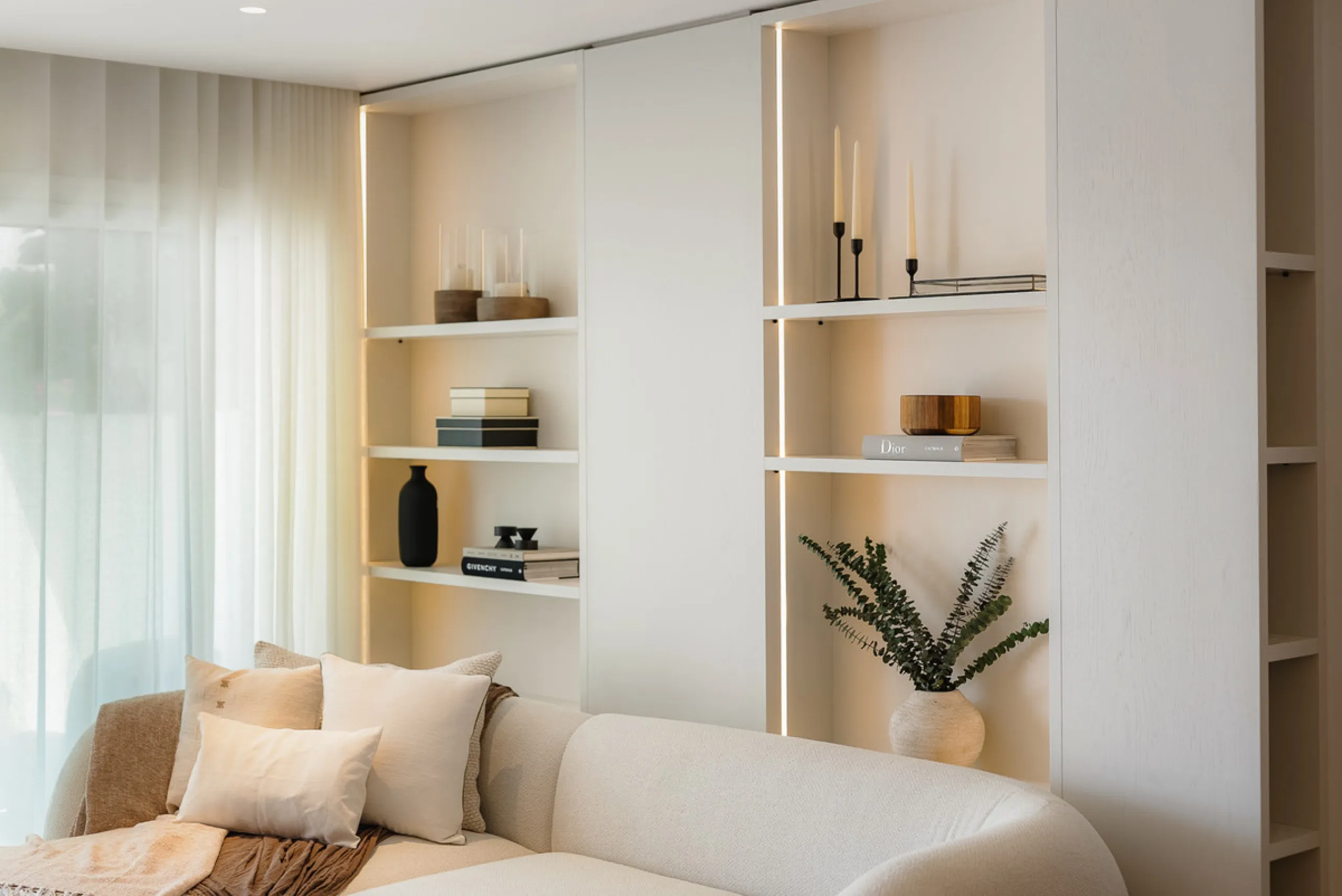 Apartment - Middle Floor Apartment в продаже в Marbella, Málaga. В доме 3 спален и 3 ванных комнат. Площадь дома 110 м²