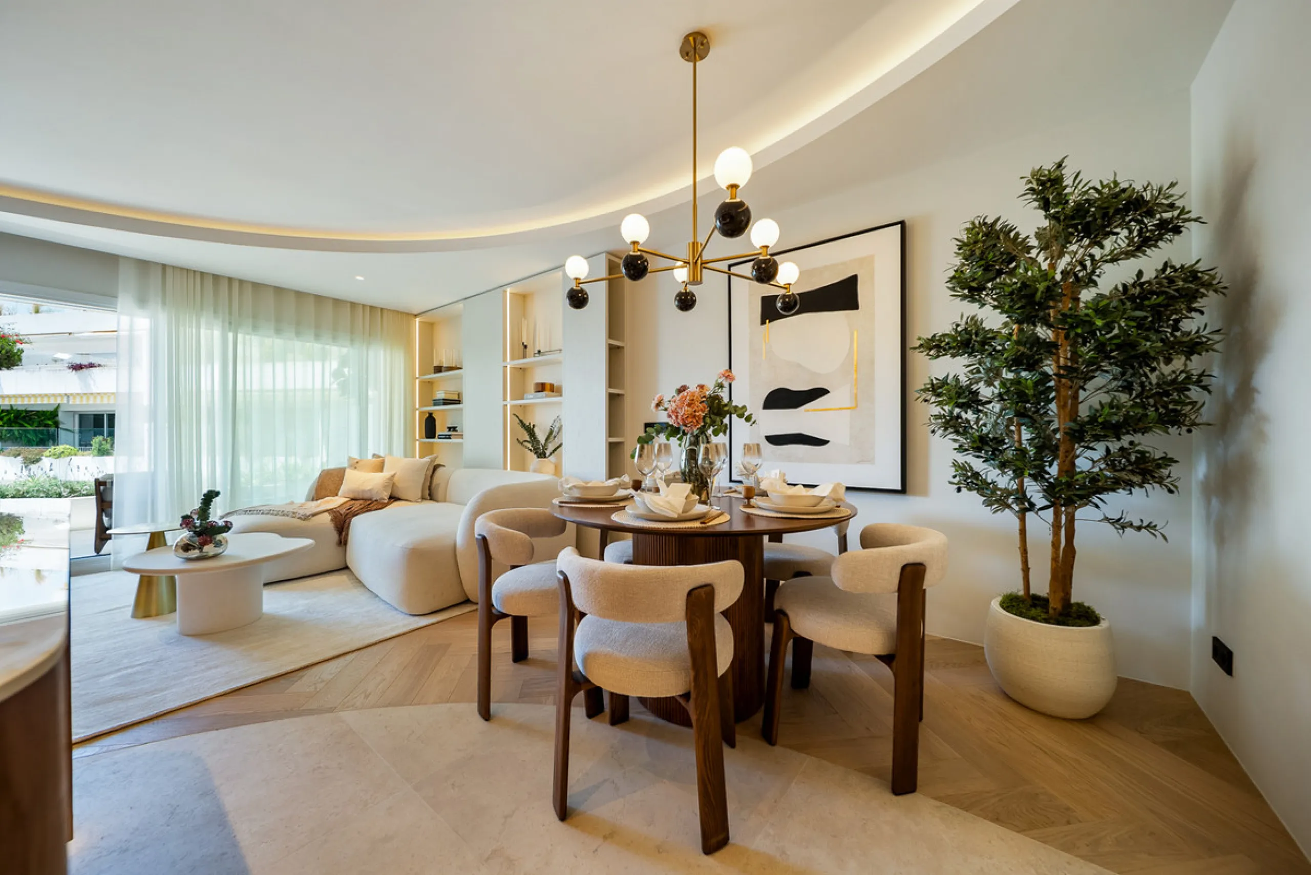 Apartment - Middle Floor Apartment в продаже в Marbella, Málaga. В доме 3 спален и 3 ванных комнат. Площадь дома 110 м²
