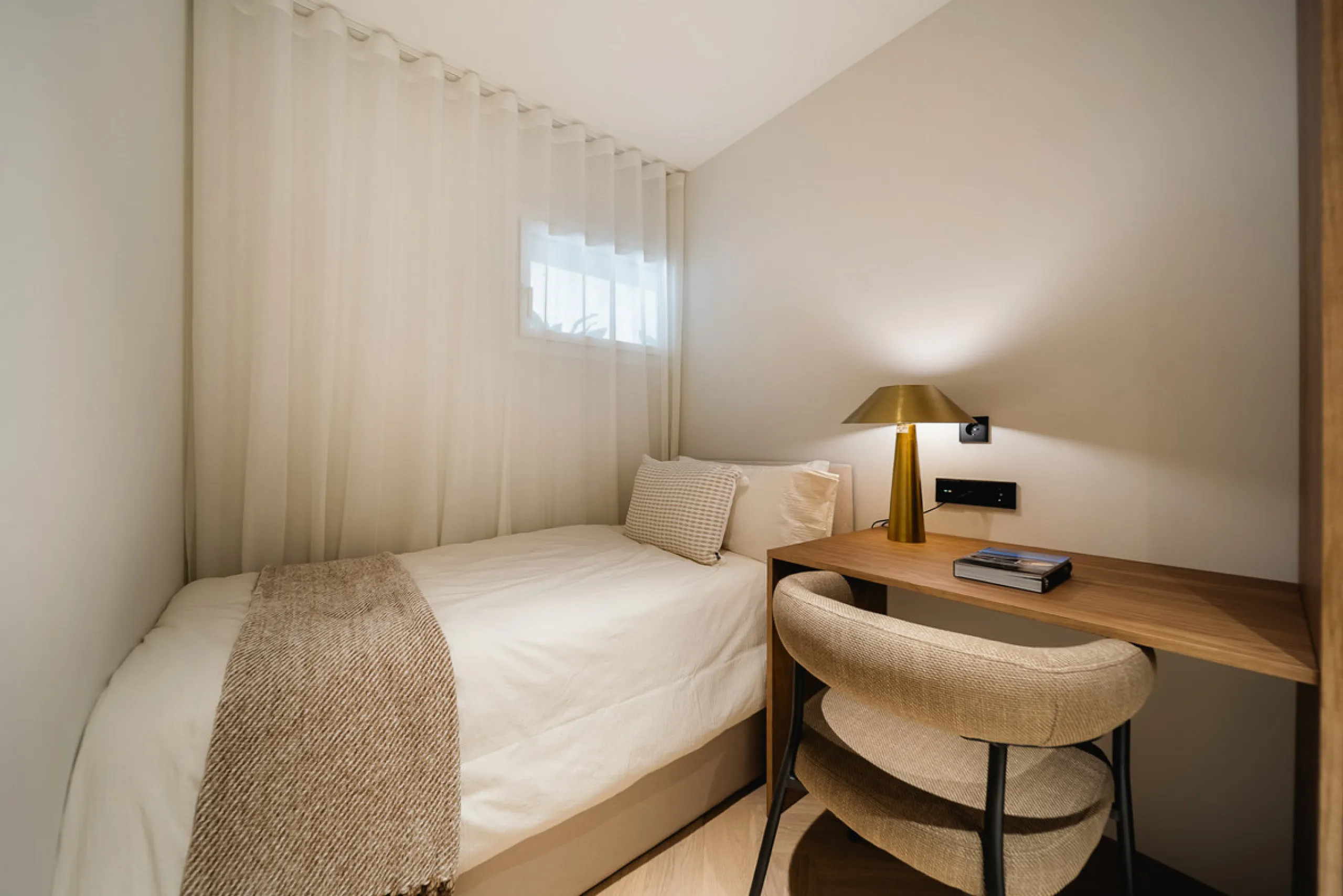 Apartment - Middle Floor Apartment в продаже в Marbella, Málaga. В доме 3 спален и 3 ванных комнат. Площадь дома 110 м²