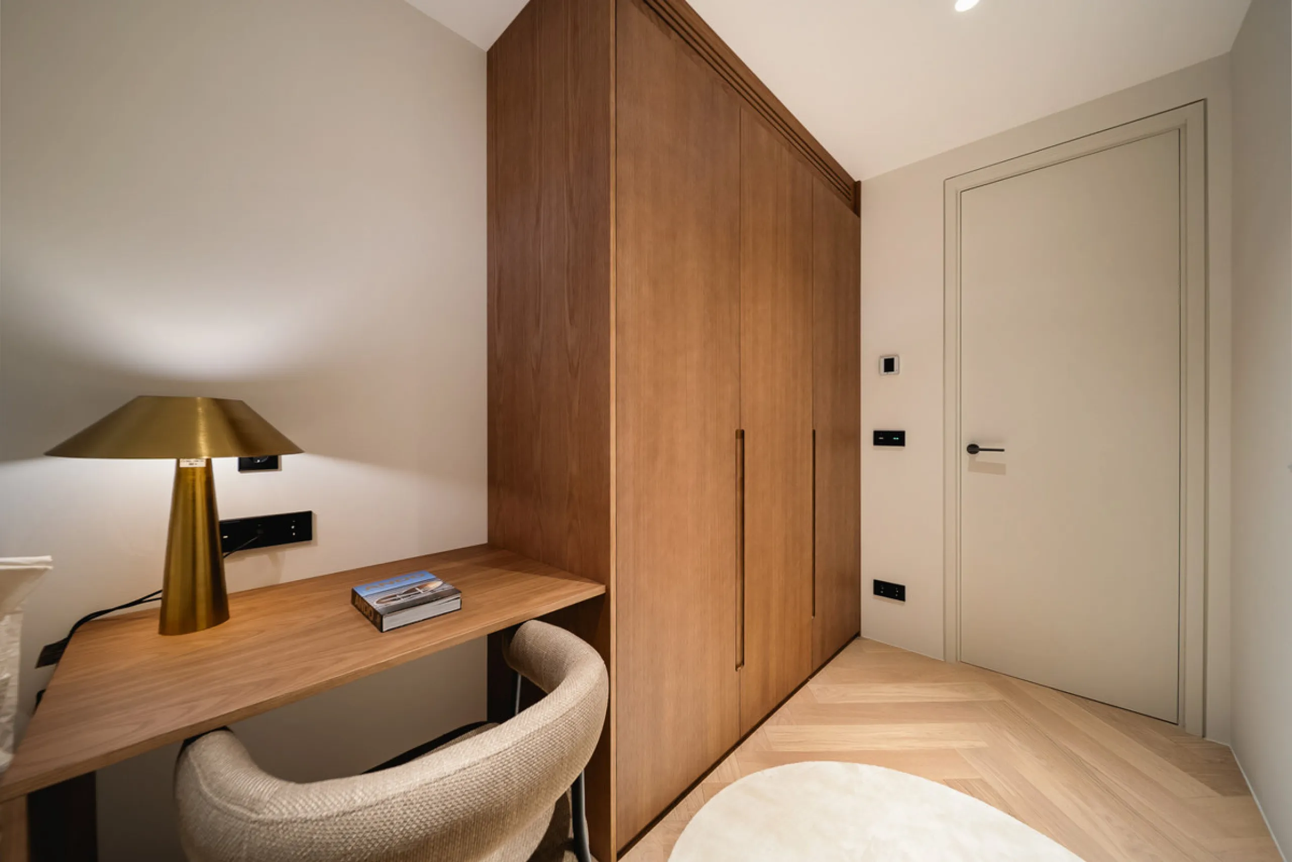 Apartment - Middle Floor Apartment в продаже в Marbella, Málaga. В доме 3 спален и 3 ванных комнат. Площадь дома 110 м²
