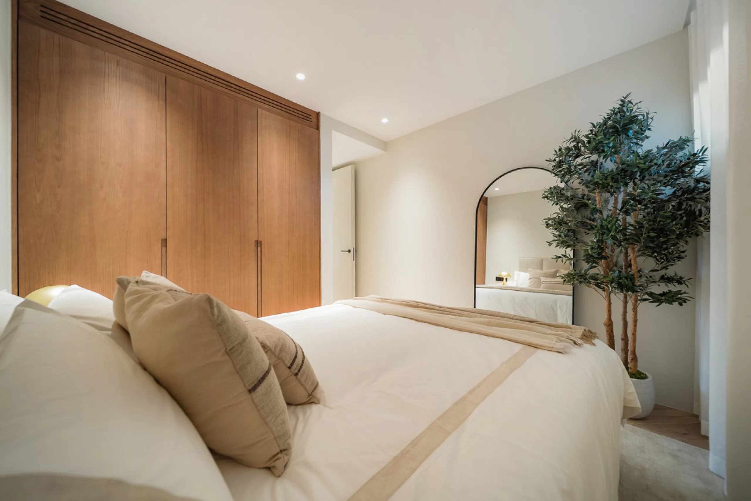 Apartment - Middle Floor Apartment в продаже в Marbella, Málaga. В доме 3 спален и 3 ванных комнат. Площадь дома 110 м²