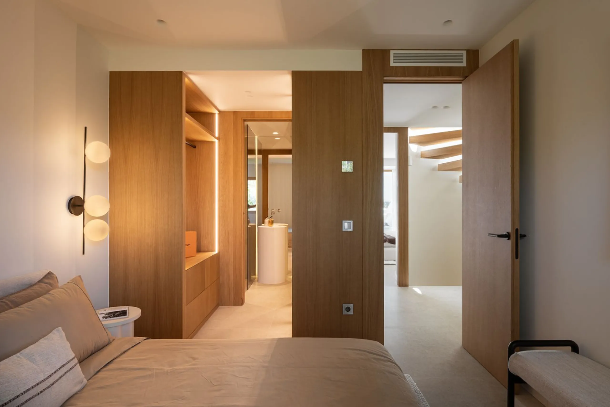 This elegant 4-bedroom, 4-bathroom townhouse in the heart of Aloha offers the perfect balance of style and convenience. With three en-suite bedrooms, it's designed for both comfort and privacy. The bright, open-plan living space flows onto spacious terrac