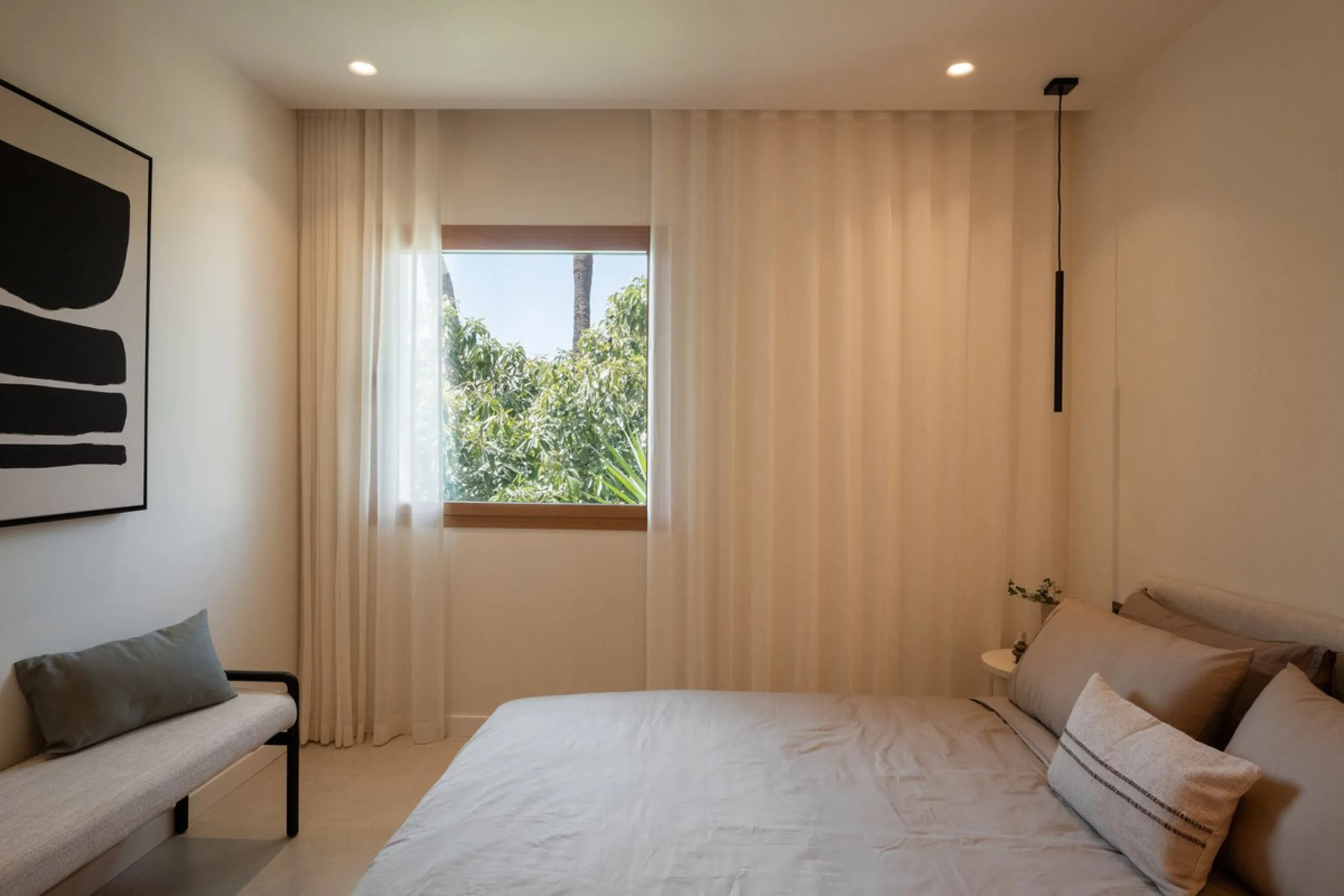 This elegant 4-bedroom, 4-bathroom townhouse in the heart of Aloha offers the perfect balance of style and convenience. With three en-suite bedrooms, it's designed for both comfort and privacy. The bright, open-plan living space flows onto spacious terrac