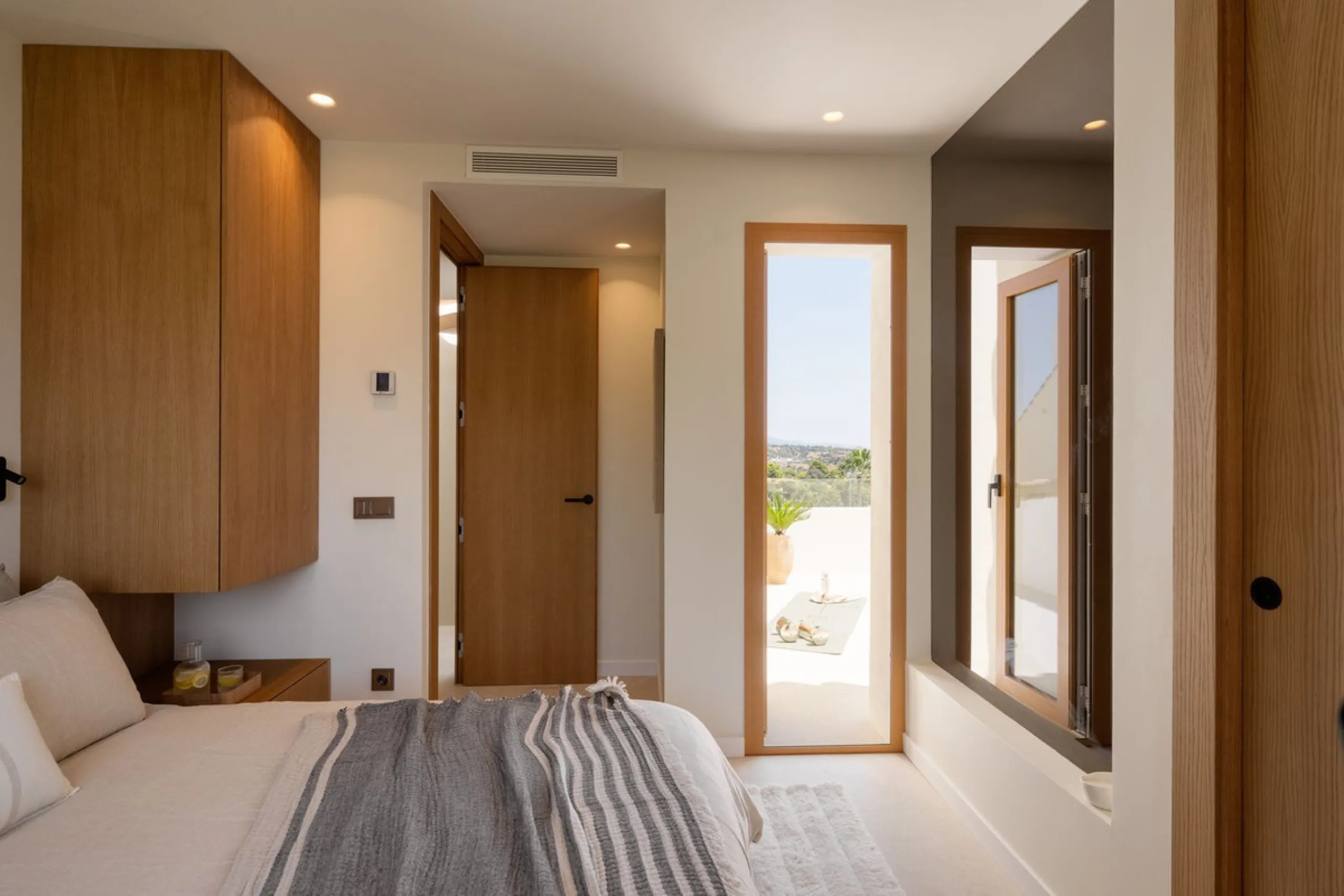 This elegant 4-bedroom, 4-bathroom townhouse in the heart of Aloha offers the perfect balance of style and convenience. With three en-suite bedrooms, it's designed for both comfort and privacy. The bright, open-plan living space flows onto spacious terrac