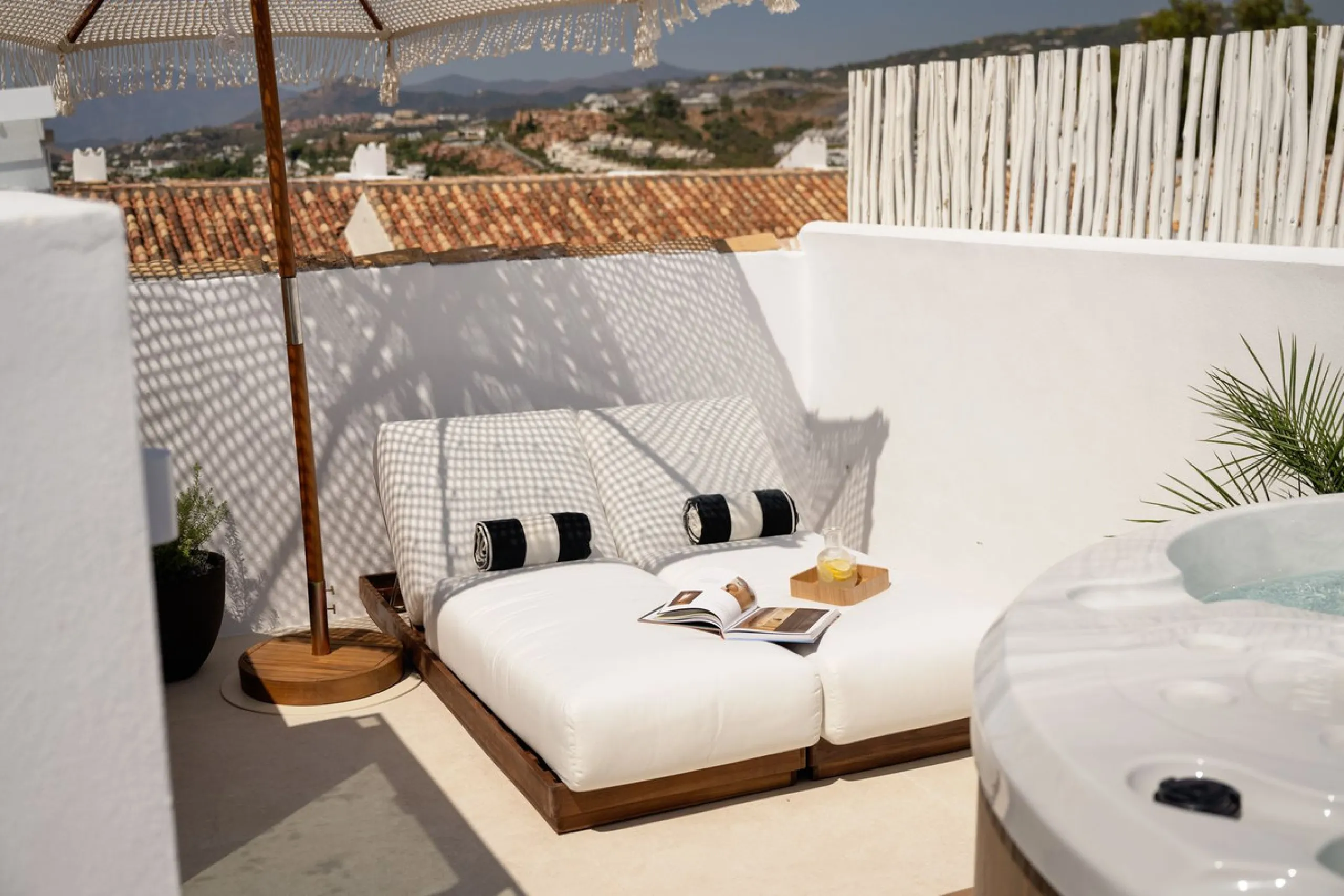 This elegant 4-bedroom, 4-bathroom townhouse in the heart of Aloha offers the perfect balance of style and convenience. With three en-suite bedrooms, it's designed for both comfort and privacy. The bright, open-plan living space flows onto spacious terrac