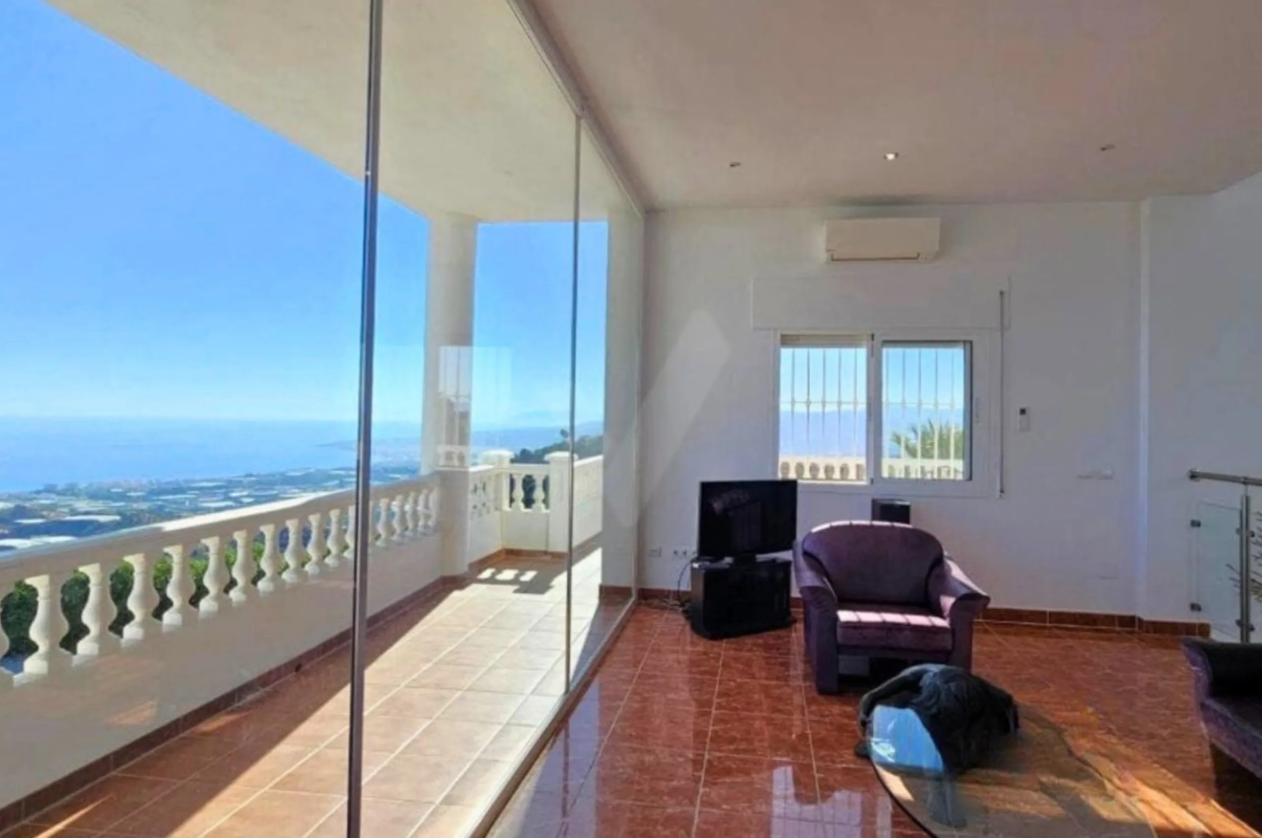 Exceptional Hilltop Villa with Panoramic Views