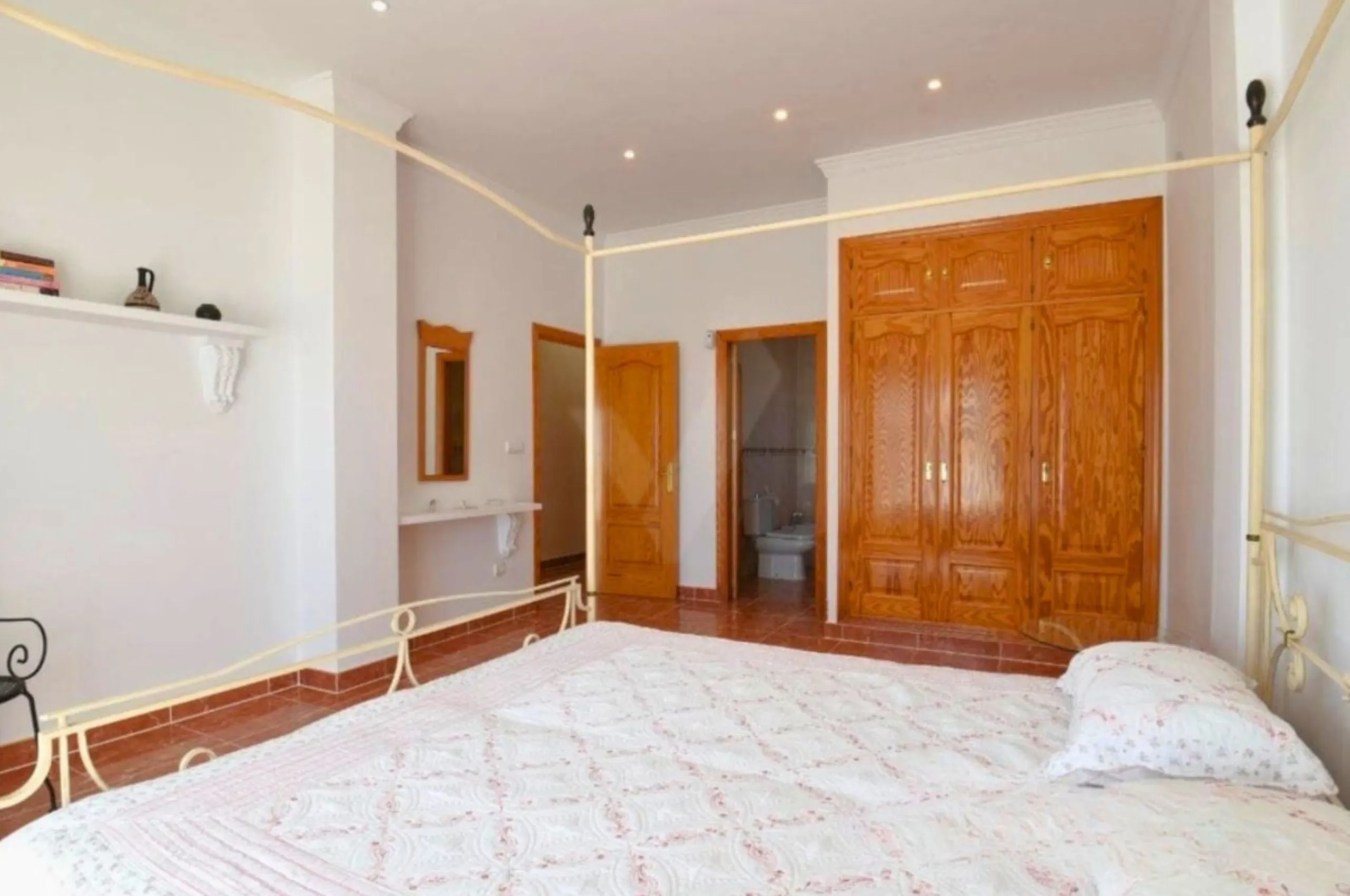 Exceptional Hilltop Villa with Panoramic Views