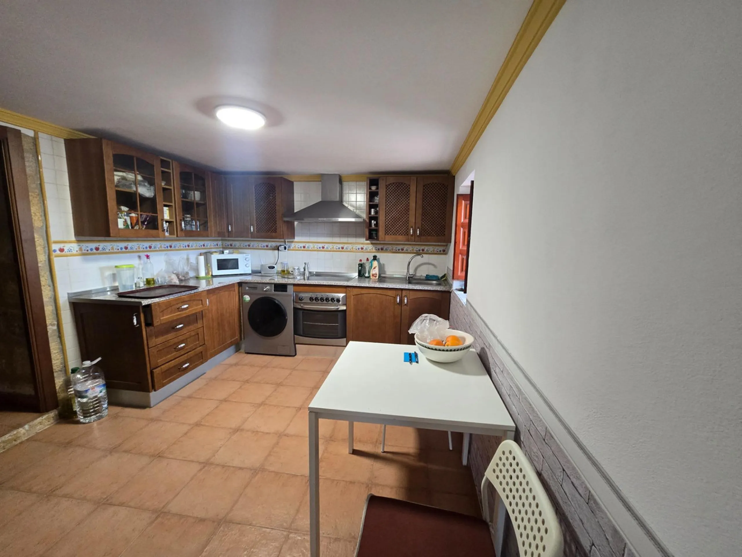 House - Finca - Cortijo в продаже в Cártama, Málaga. В доме 5 спален и 1 ванных комнат. Площадь дома 253 м². Площадь участка 8000 м²