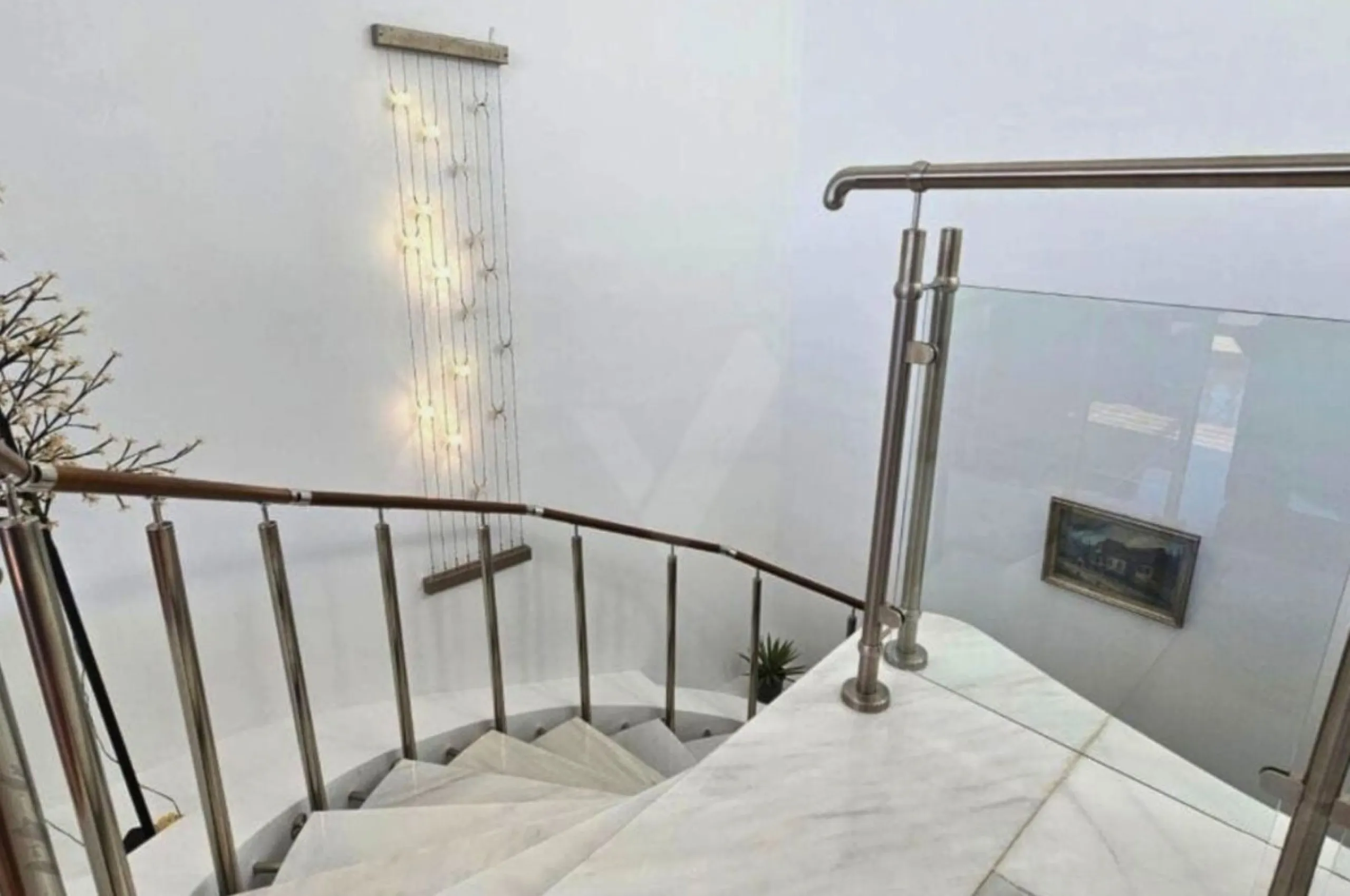 Exceptional Hilltop Villa with Panoramic Views