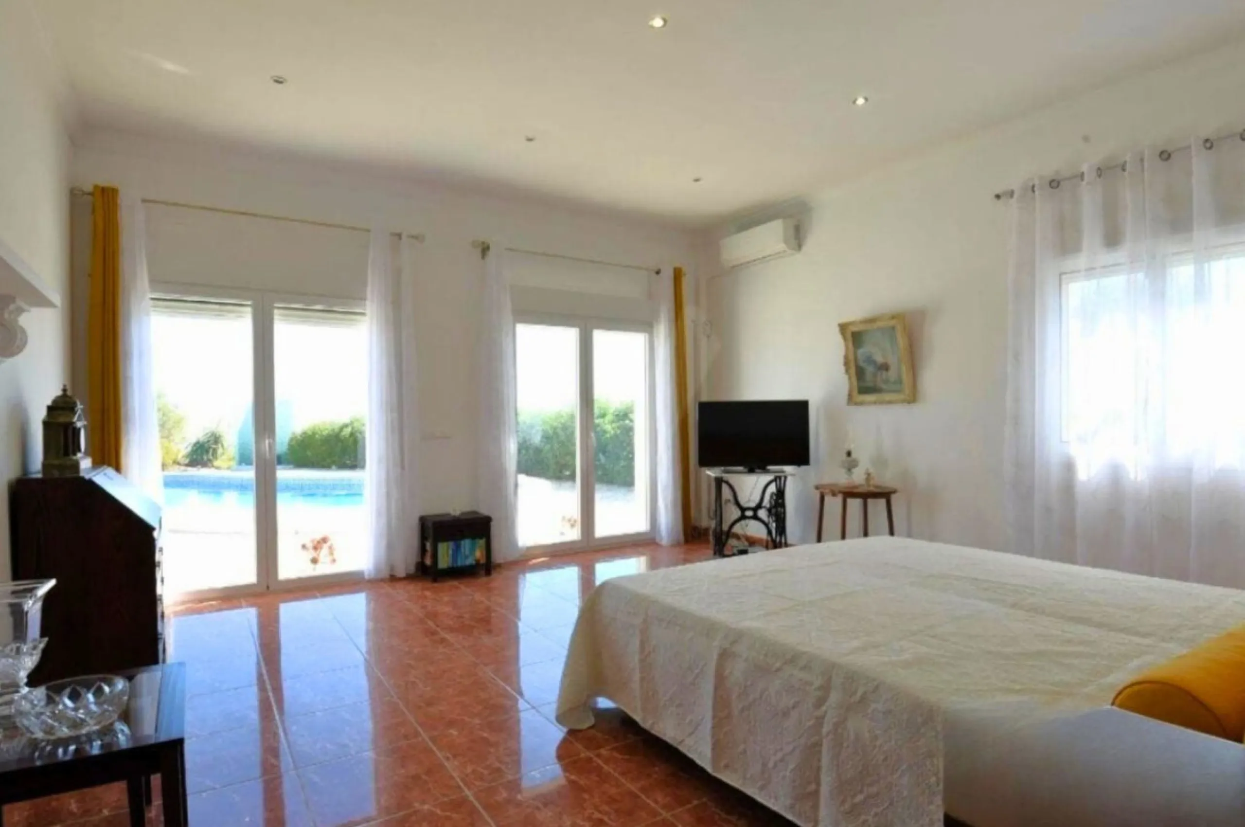 Exceptional Hilltop Villa with Panoramic Views