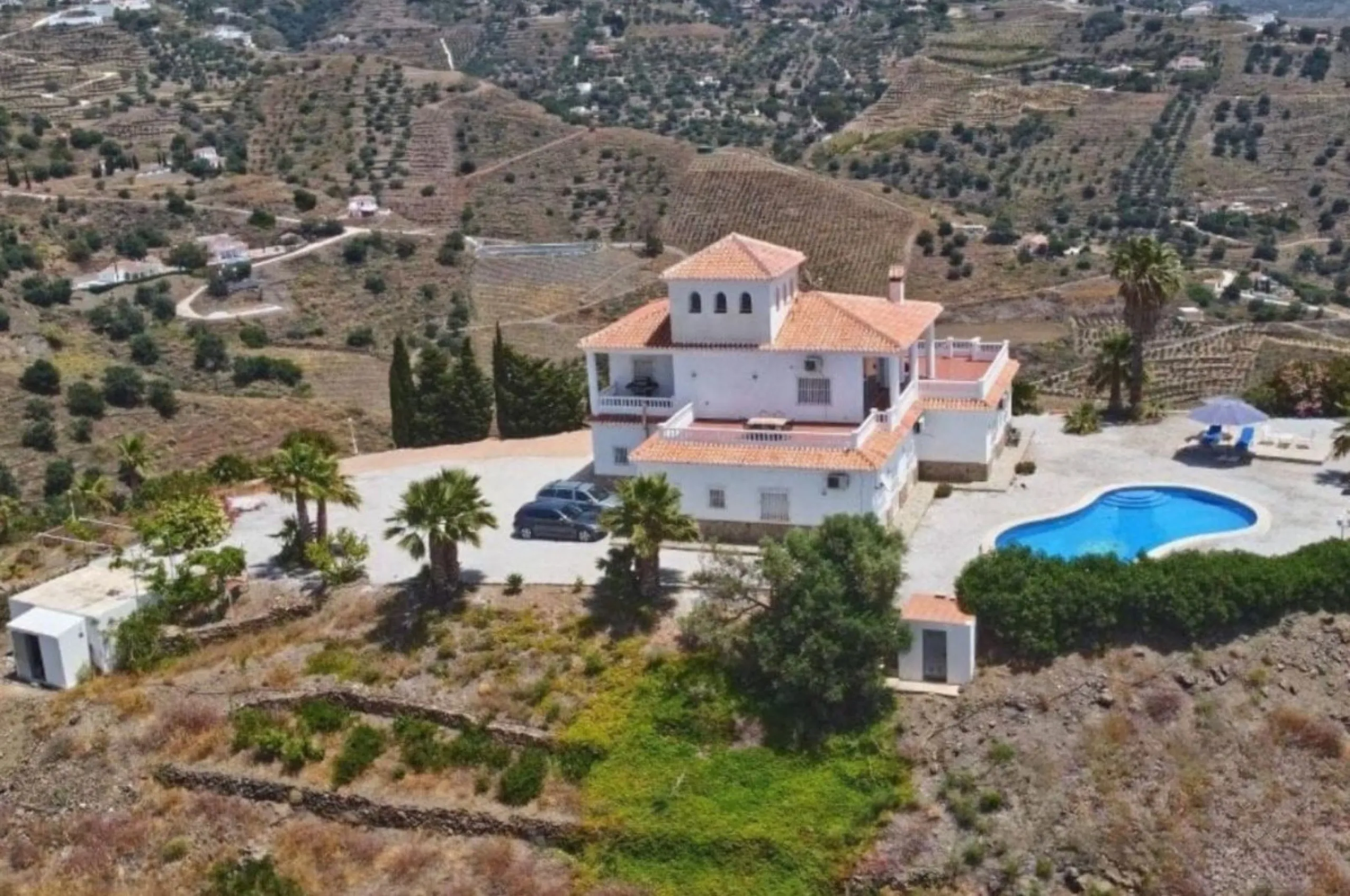 Exceptional Hilltop Villa with Panoramic Views