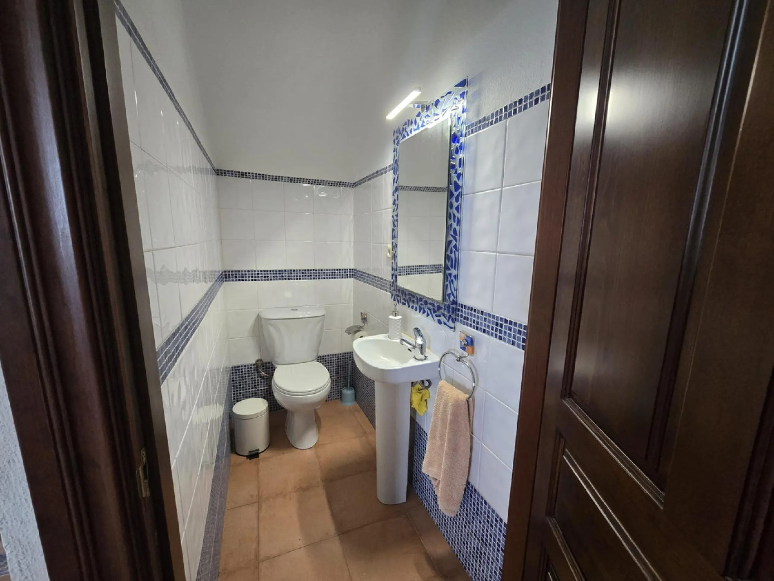 House - Finca - Cortijo в продаже в Cártama, Málaga. В доме 5 спален и 1 ванных комнат. Площадь дома 253 м². Площадь участка 8000 м²