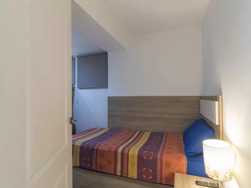 Wonderful apartment for sale, with an excellent location, sea views, surrounded by amenities, and just a few minutes' walk from the beach.