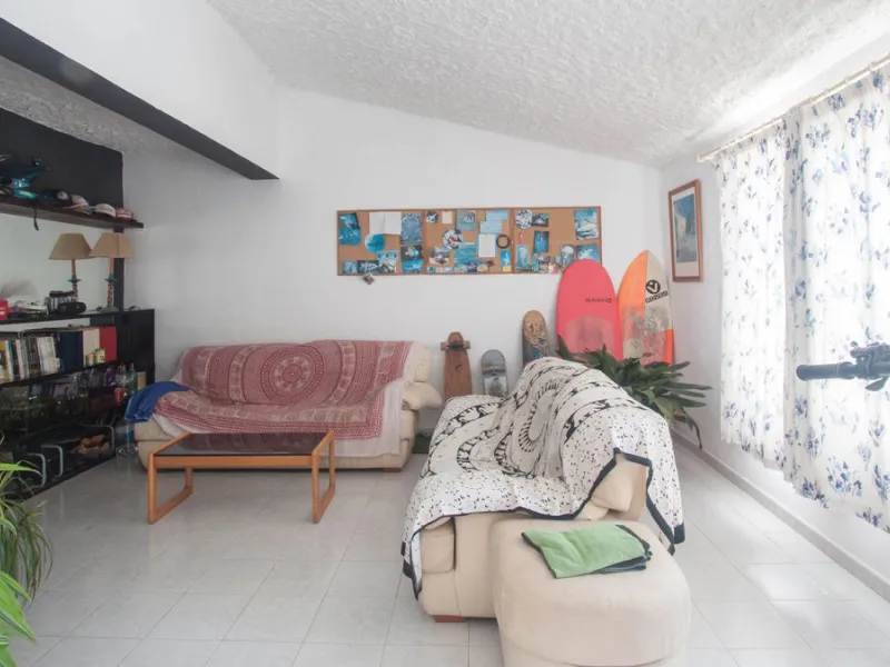 House - Detached Villa в продаже в Estepona, Málaga. В доме 4 спален и 4 ванных комнат. Площадь дома 340 м². Площадь участка 4566 м²