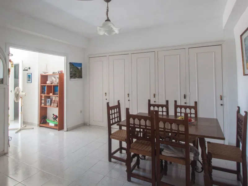 House - Detached Villa в продаже в Estepona, Málaga. В доме 4 спален и 4 ванных комнат. Площадь дома 340 м². Площадь участка 4566 м²