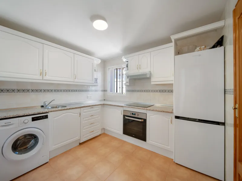 Apartment - Penthouse Duplex в продаже в Marbella, Málaga. В доме 3 спален и 4 ванных комнат. Площадь дома 216 м²