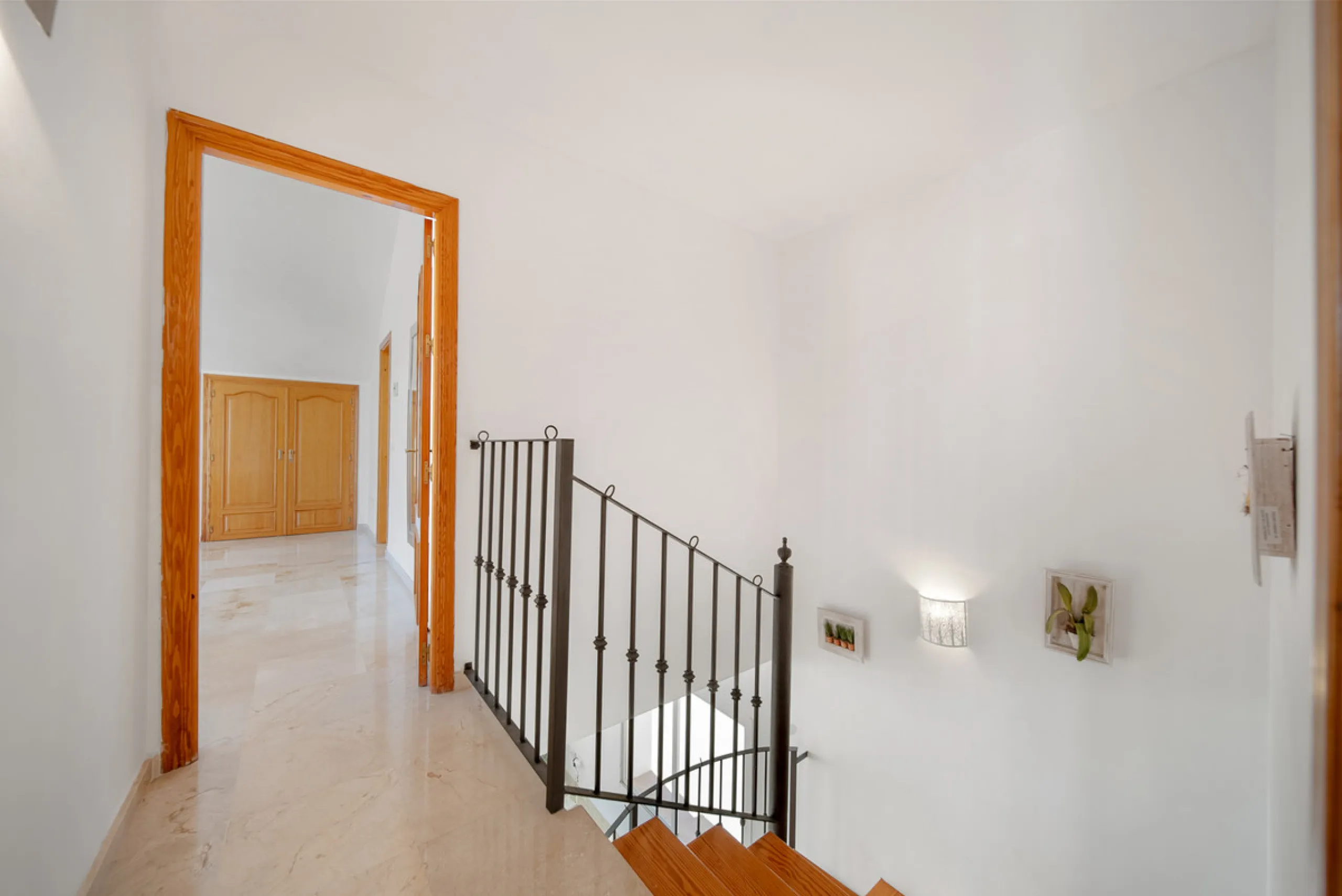 Apartment - Penthouse Duplex в продаже в Marbella, Málaga. В доме 3 спален и 4 ванных комнат. Площадь дома 216 м²