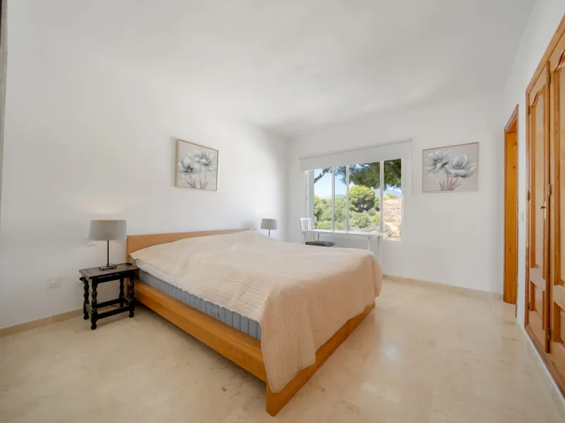 Apartment - Penthouse Duplex в продаже в Marbella, Málaga. В доме 3 спален и 4 ванных комнат. Площадь дома 216 м²