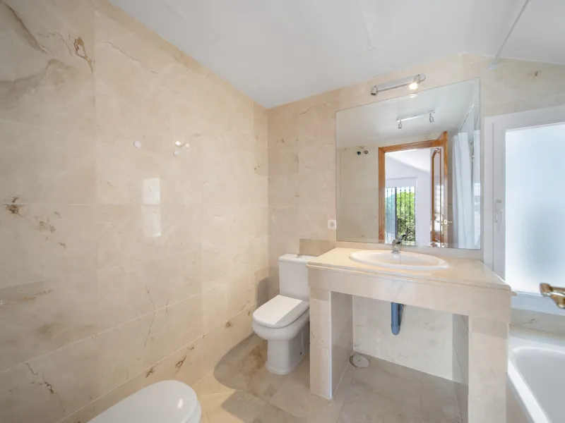 Apartment - Penthouse Duplex в продаже в Marbella, Málaga. В доме 3 спален и 4 ванных комнат. Площадь дома 216 м²