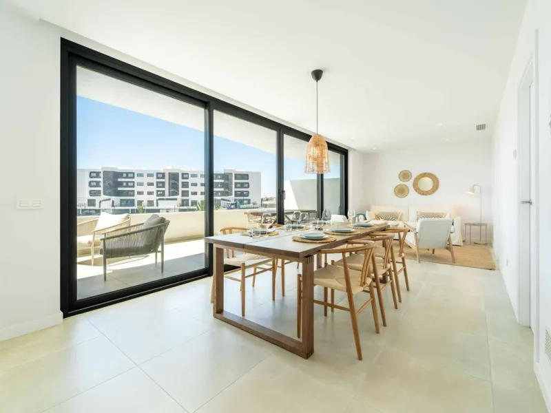 Apartment - Ground Floor Apartment в продаже в Fuengirola, Málaga. В доме 2 спален и 2 ванных комнат. Площадь дома 76 м²