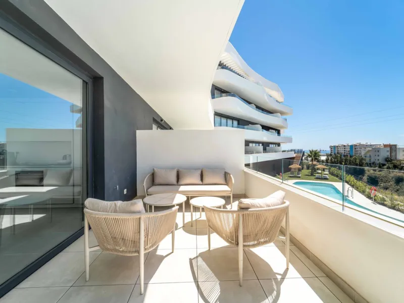 Apartment - Ground Floor Apartment в продаже в Fuengirola, Málaga. В доме 2 спален и 2 ванных комнат. Площадь дома 76 м²